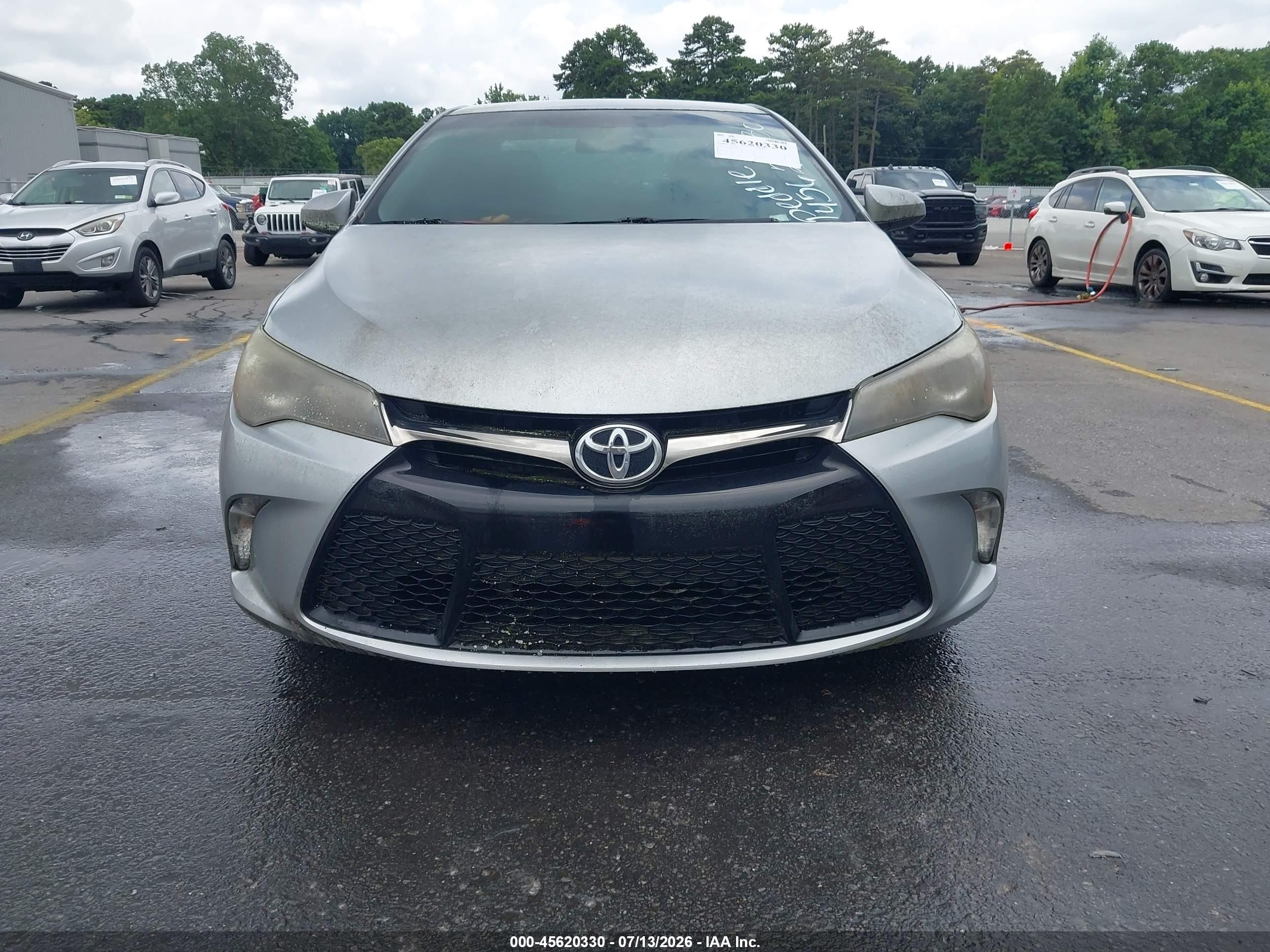 2015 Toyota Camry Se Silver vin: 4T1BF1FK1FU020762
