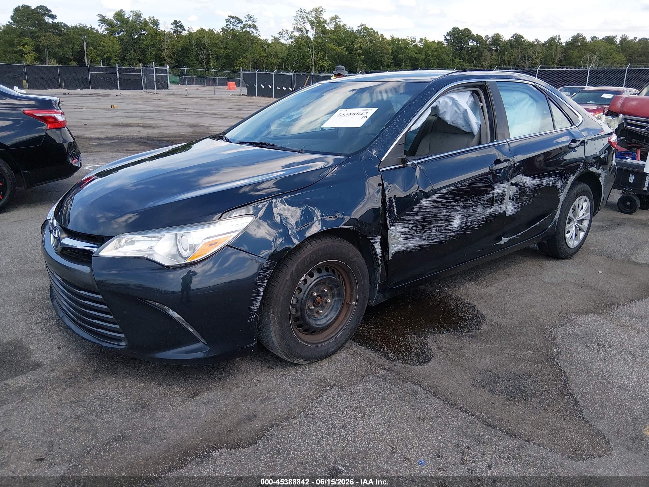 2015 Toyota Camry Le Черный vin: 4T1BF1FK1FU024536
