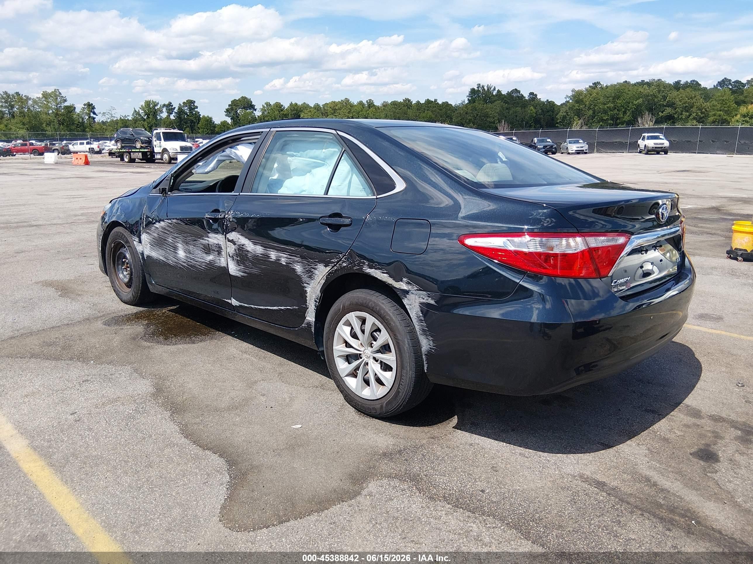 2015 Toyota Camry Le Черный vin: 4T1BF1FK1FU024536