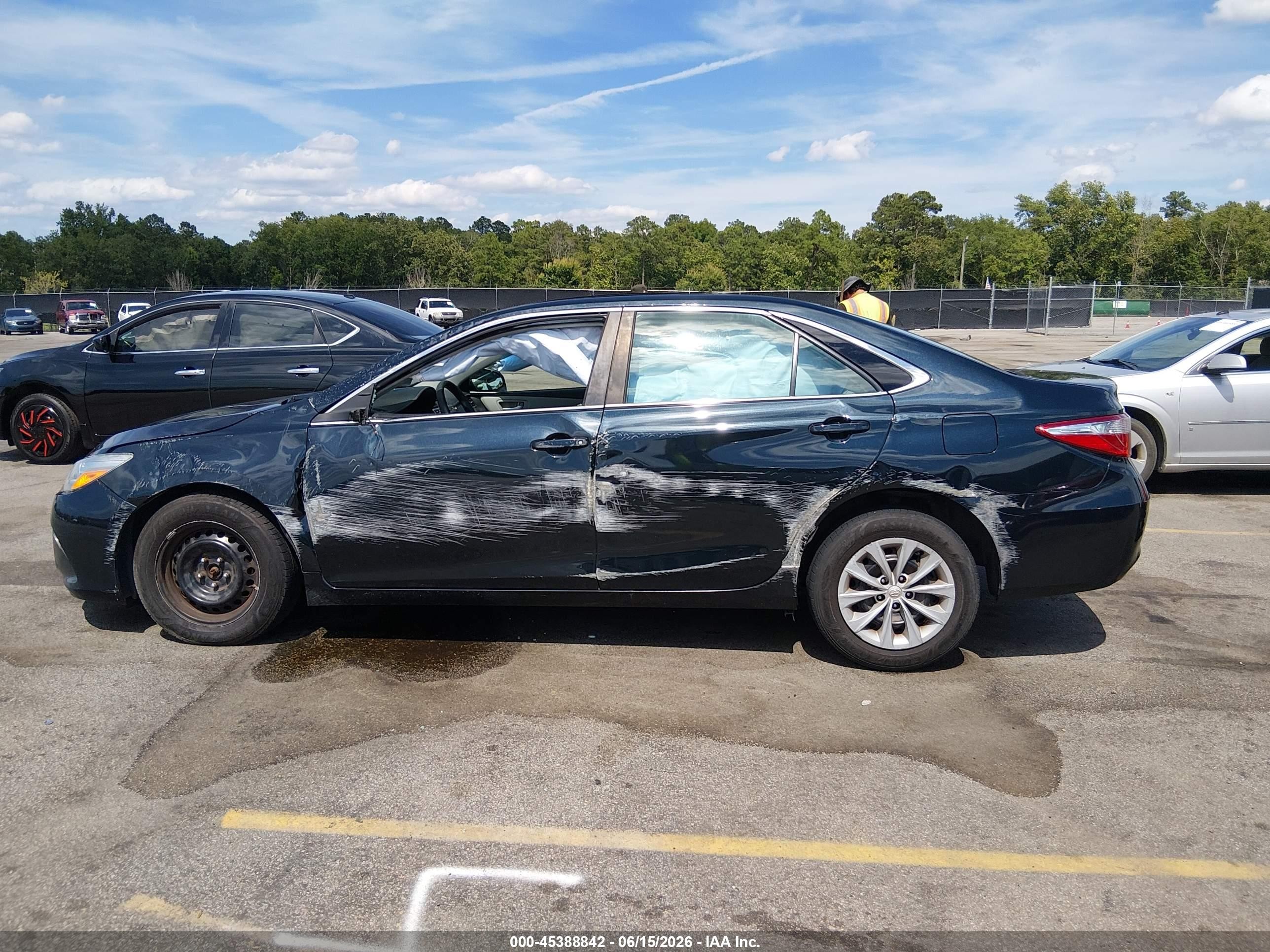 2015 Toyota Camry Le Черный vin: 4T1BF1FK1FU024536
