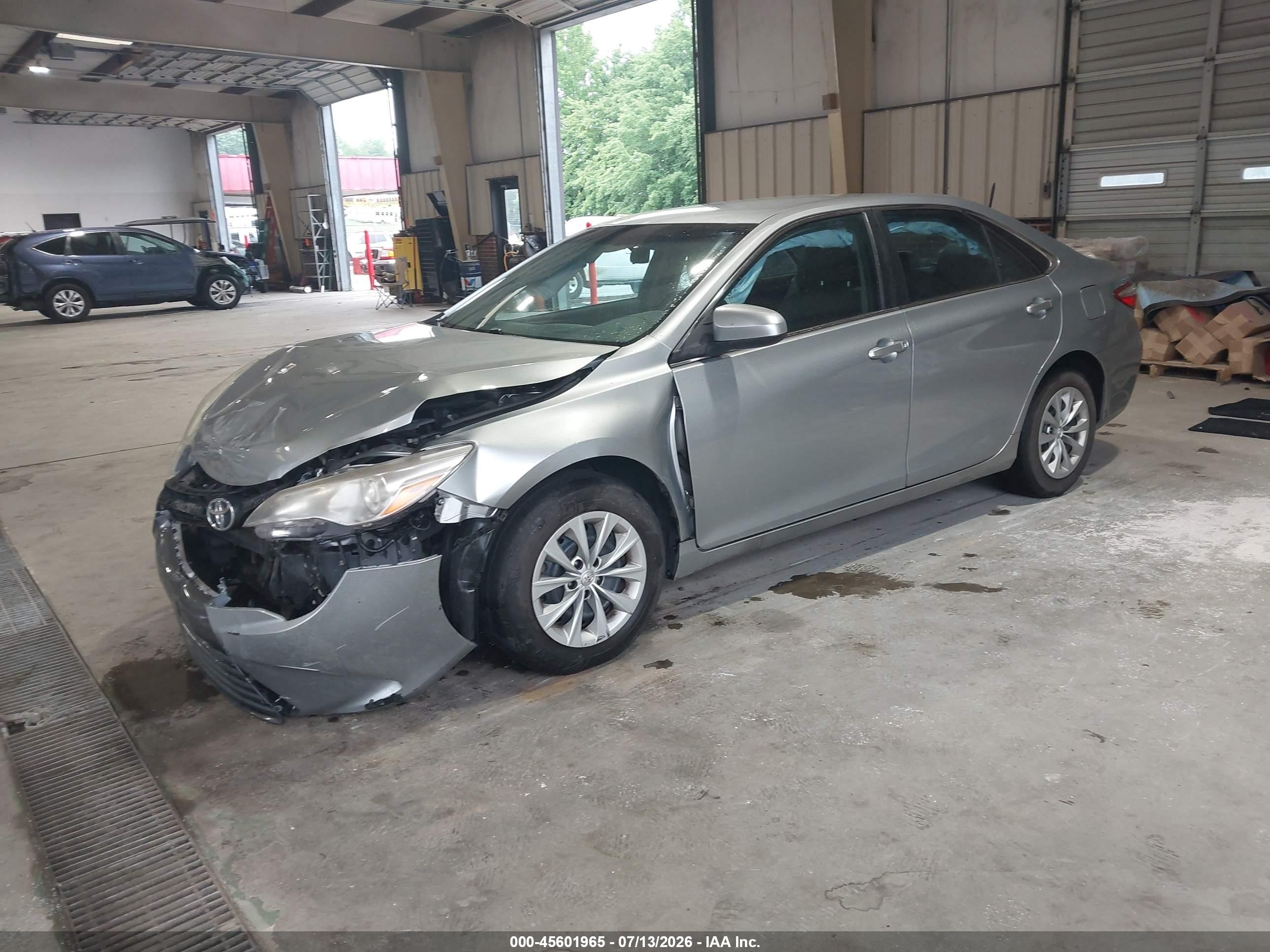 2015 Toyota Camry Le Silver vin: 4T1BF1FK1FU026416
