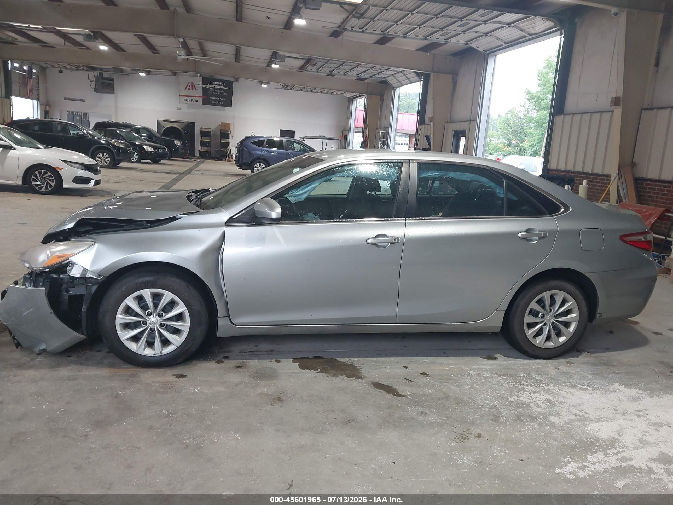 2015 Toyota Camry Le Silver vin: 4T1BF1FK1FU026416