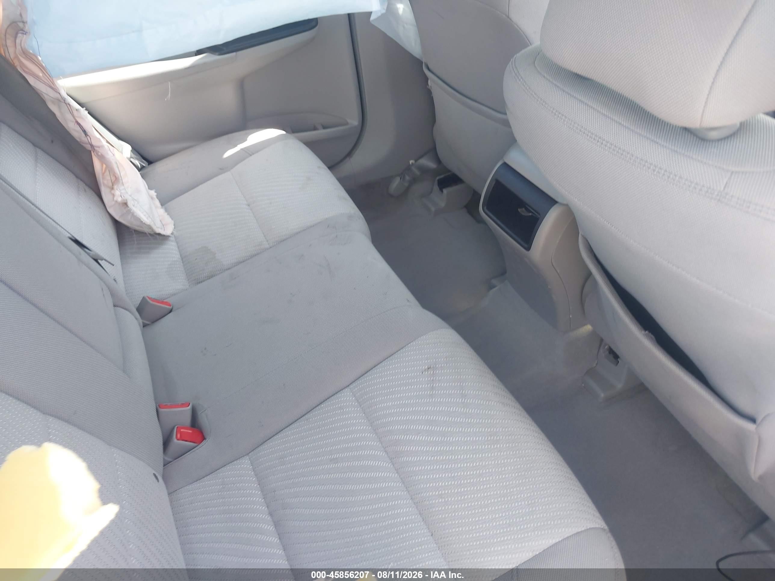 2015 Toyota Camry Le Gray vin: 4T1BF1FK1FU040381