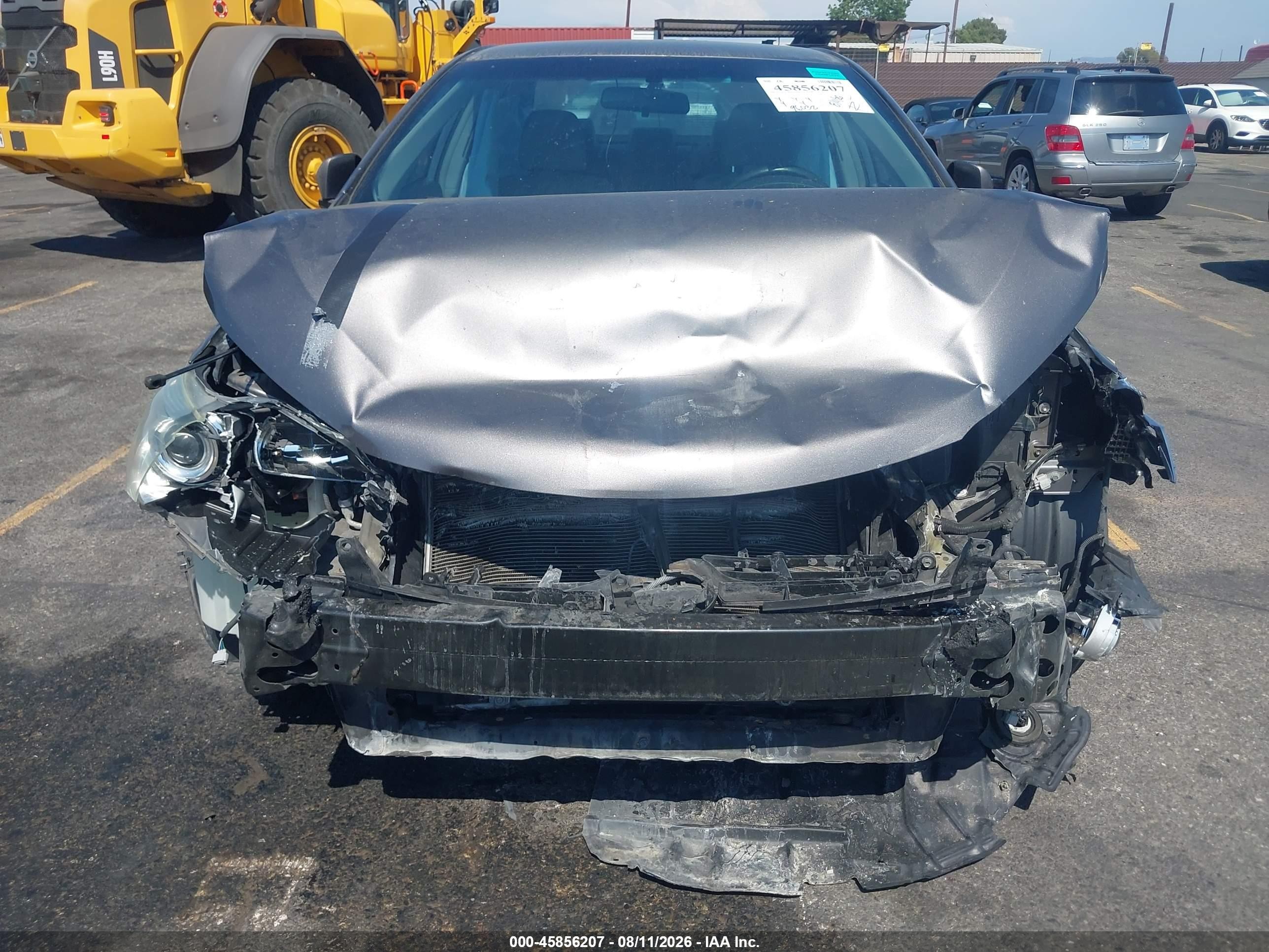 2015 Toyota Camry Le Gray vin: 4T1BF1FK1FU040381