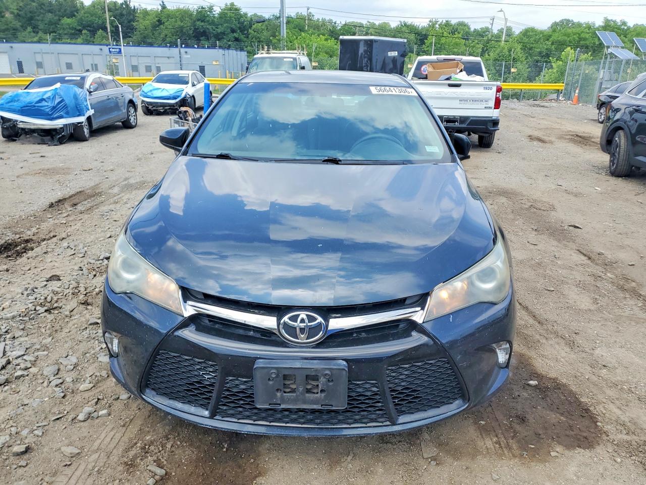 2015 Toyota Camry Se Blue vin: 4T1BF1FK1FU042504
