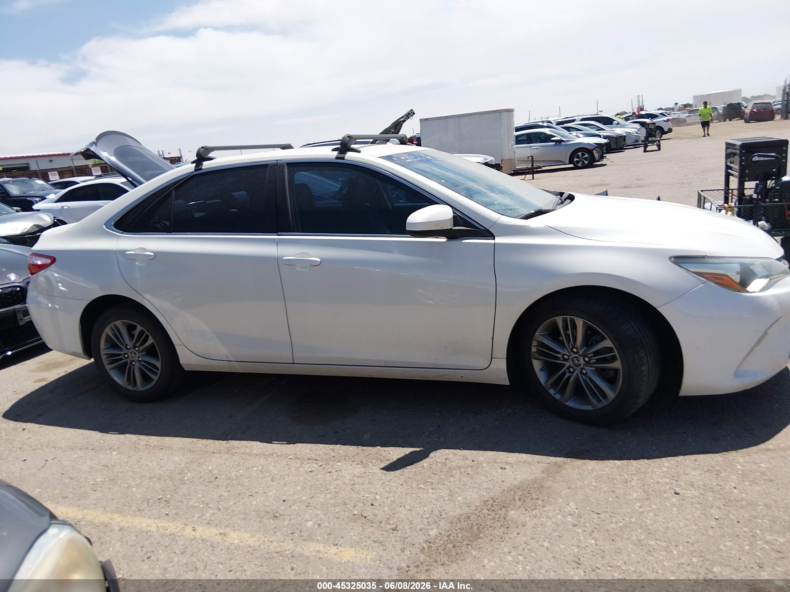2015 Toyota Camry Se White vin: 4T1BF1FK1FU044110