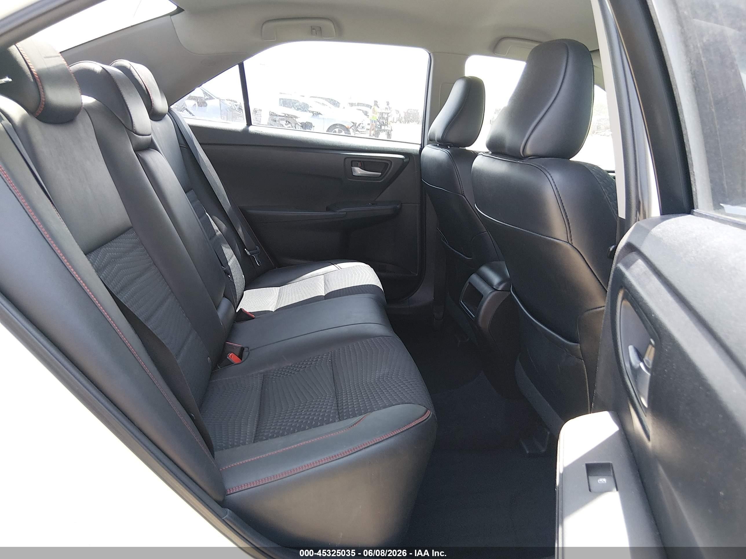 2015 Toyota Camry Se White vin: 4T1BF1FK1FU044110