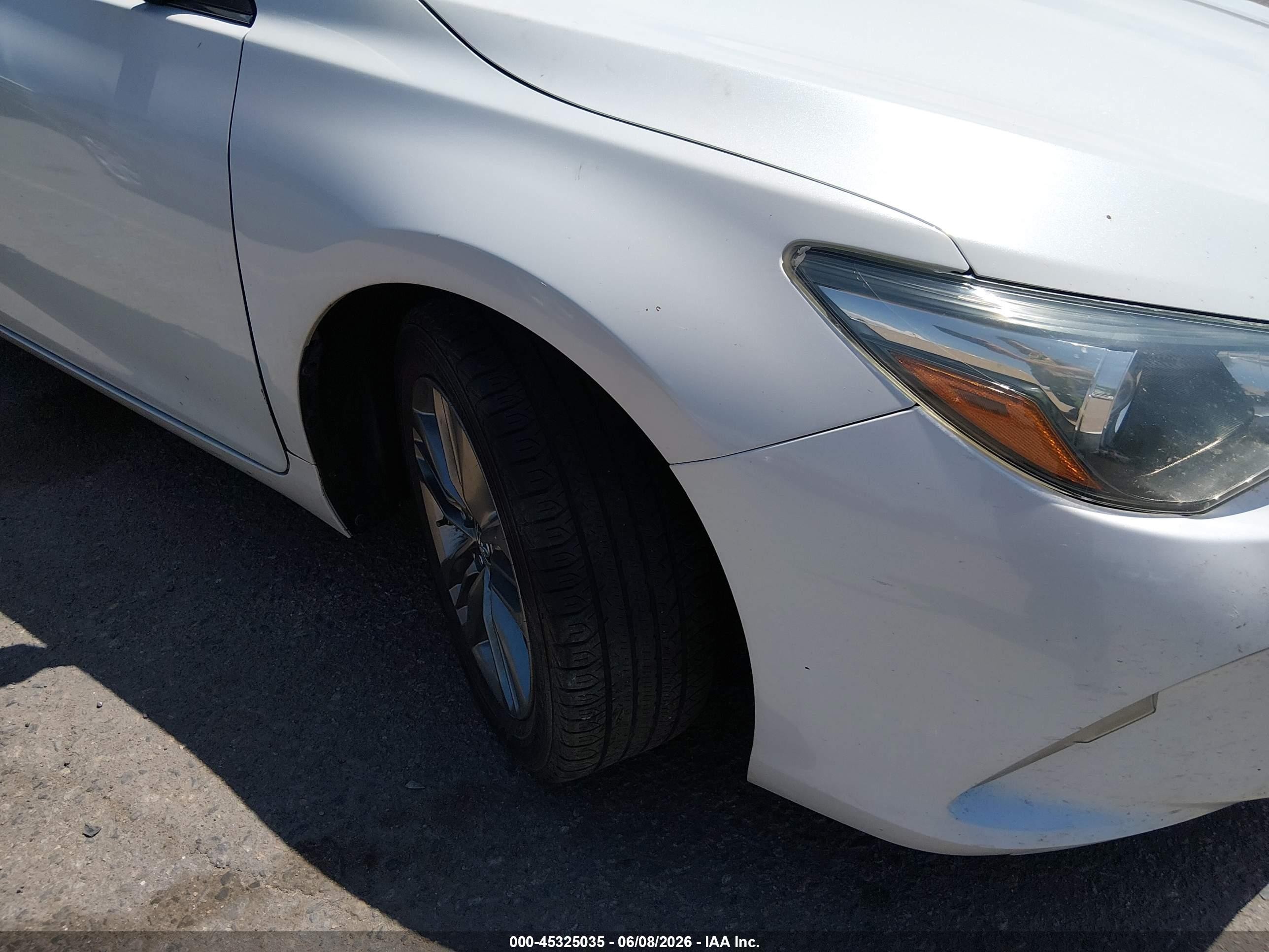 2015 Toyota Camry Se White vin: 4T1BF1FK1FU044110