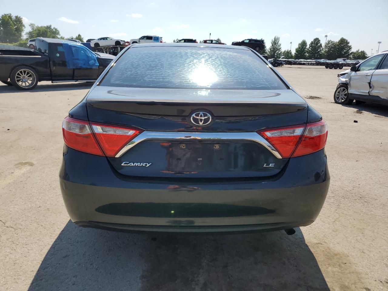 2015 Toyota Camry Le Blue vin: 4T1BF1FK1FU048139