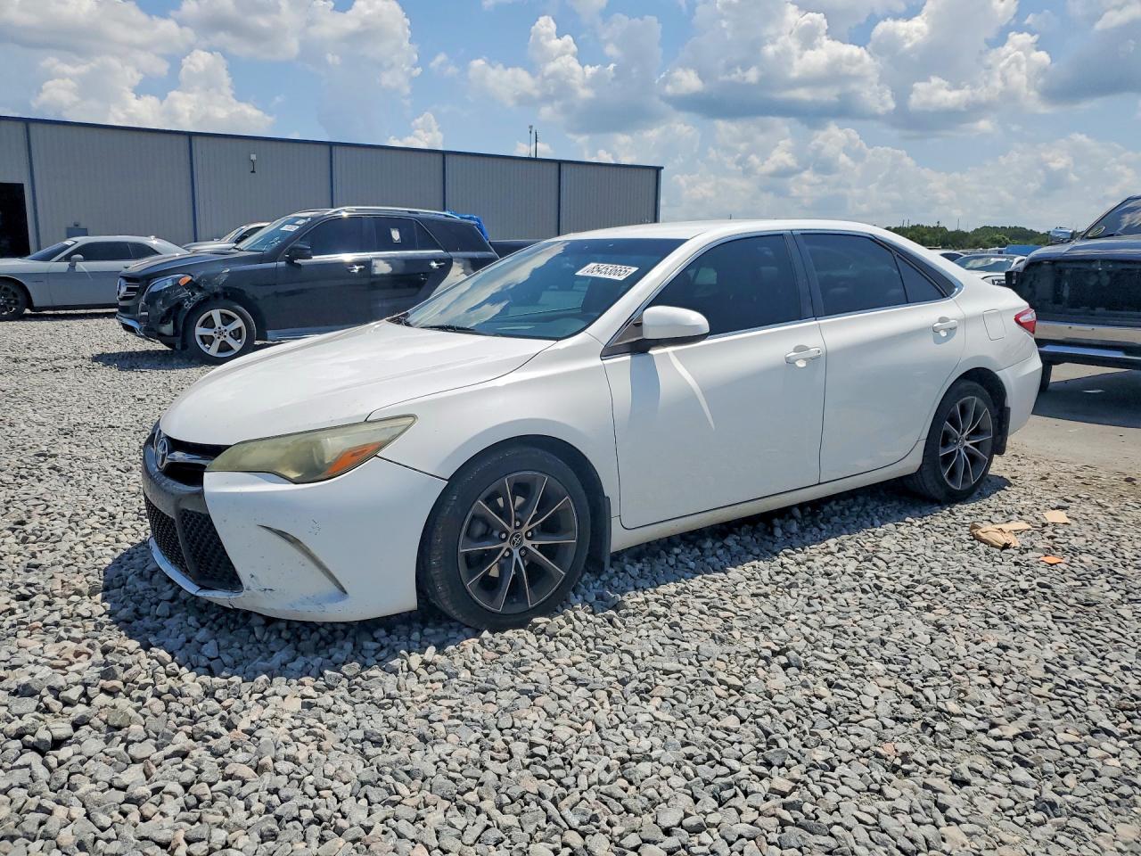 2015 Toyota Camry Xse White vin: 4T1BF1FK1FU048576