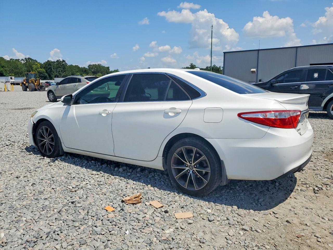 2015 Toyota Camry Xse White vin: 4T1BF1FK1FU048576