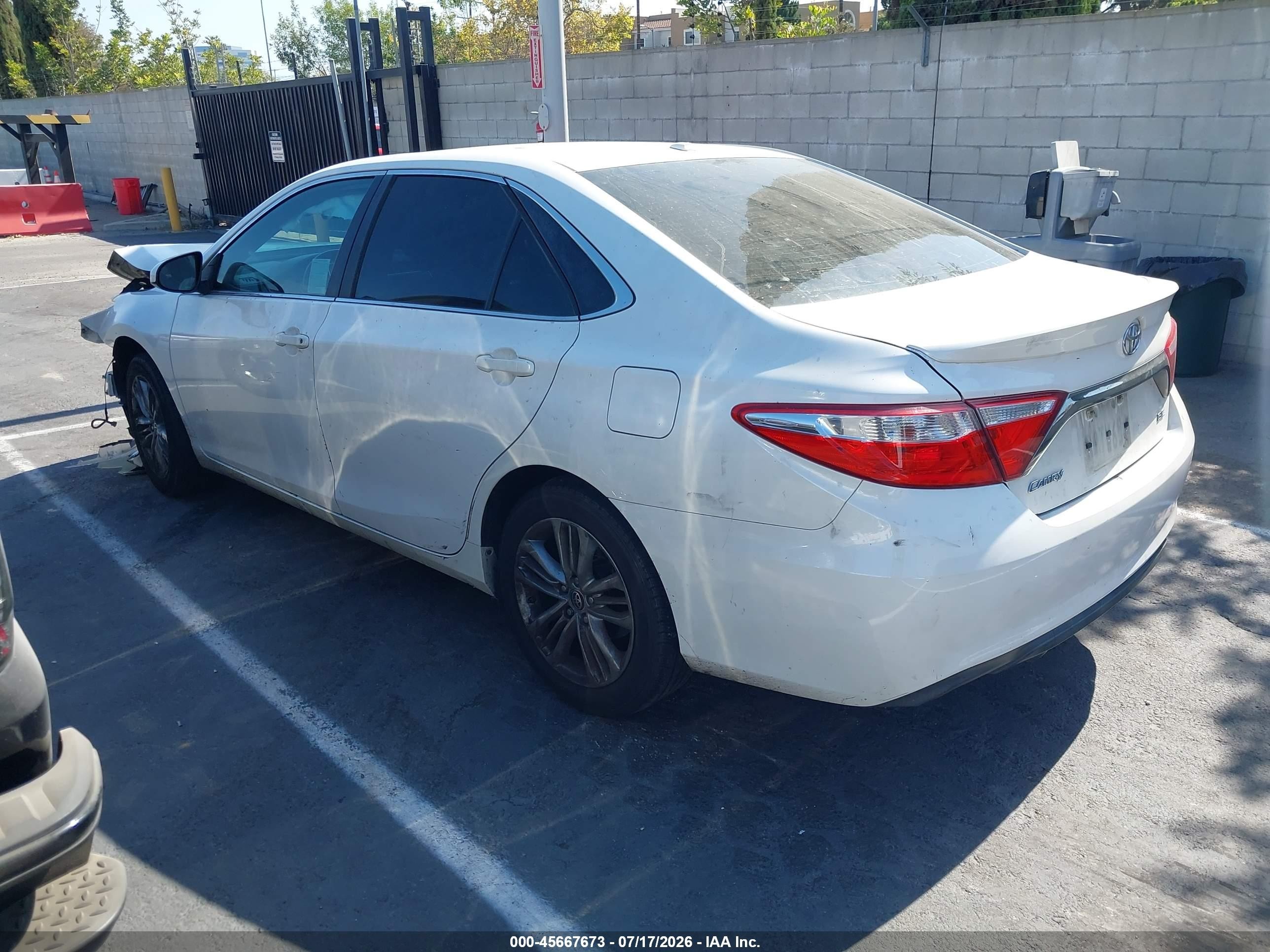 2015 Toyota Camry Se White vin: 4T1BF1FK1FU055446