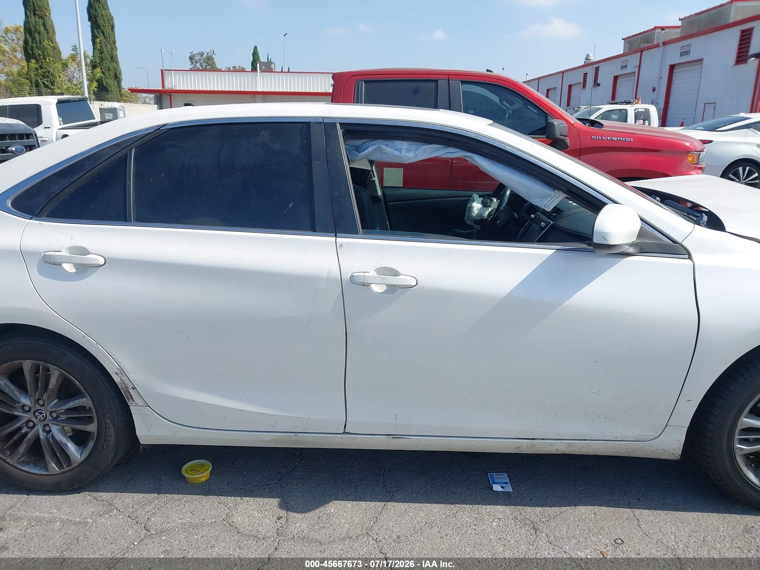 2015 Toyota Camry Se White vin: 4T1BF1FK1FU055446