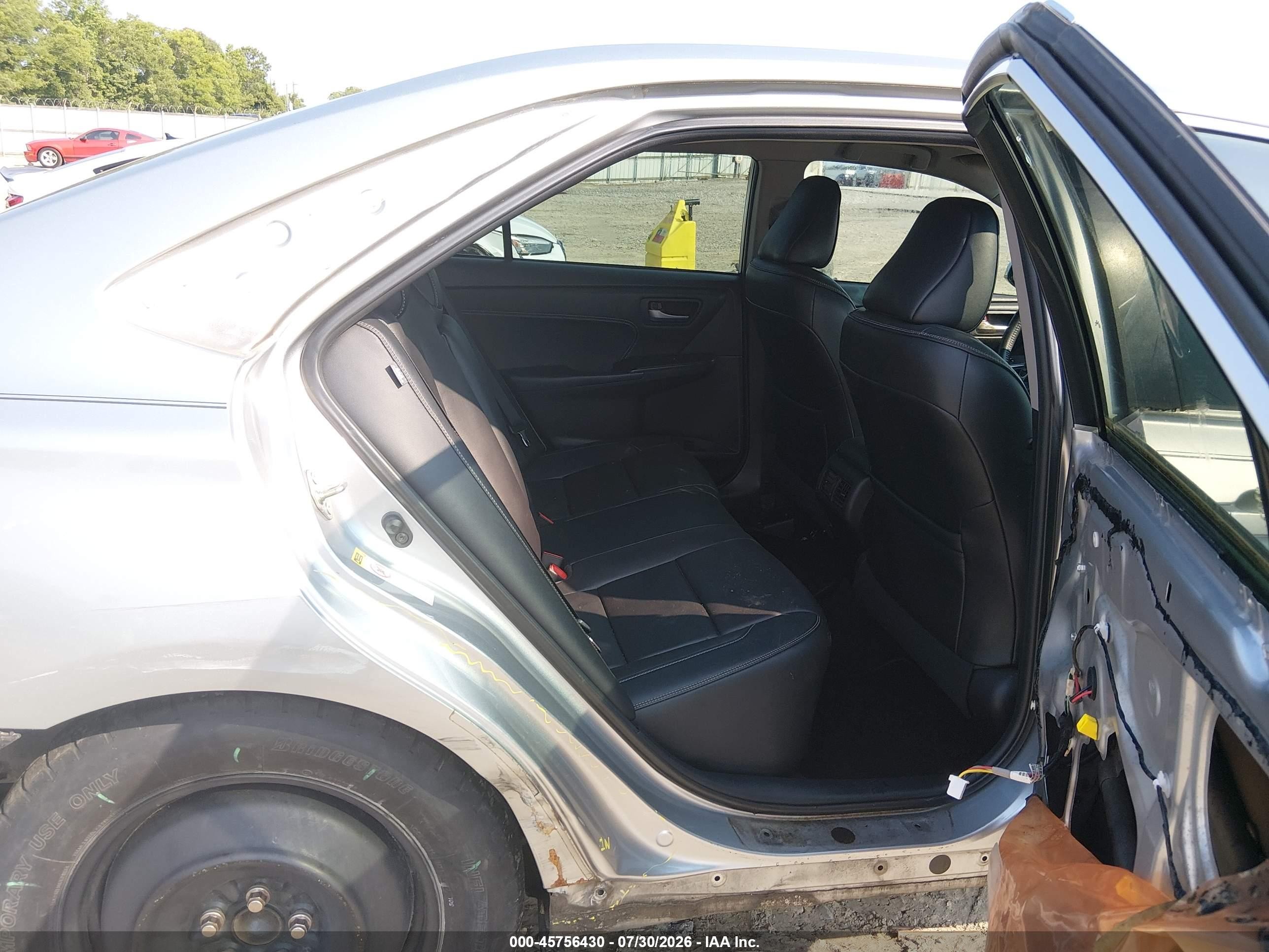 2015 Toyota Camry Xle Серебряный vin: 4T1BF1FK1FU060114