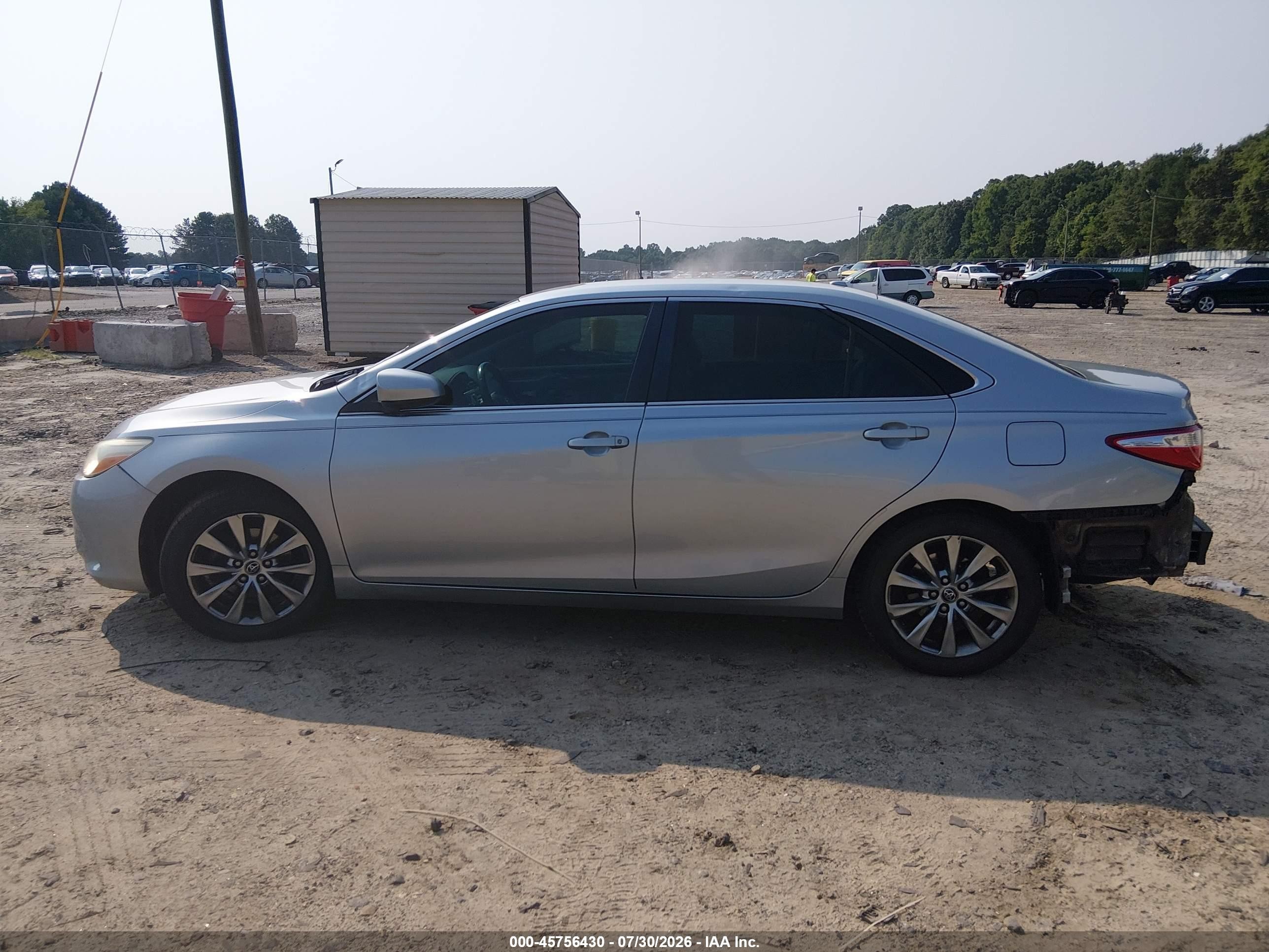 2015 Toyota Camry Xle Серебряный vin: 4T1BF1FK1FU060114