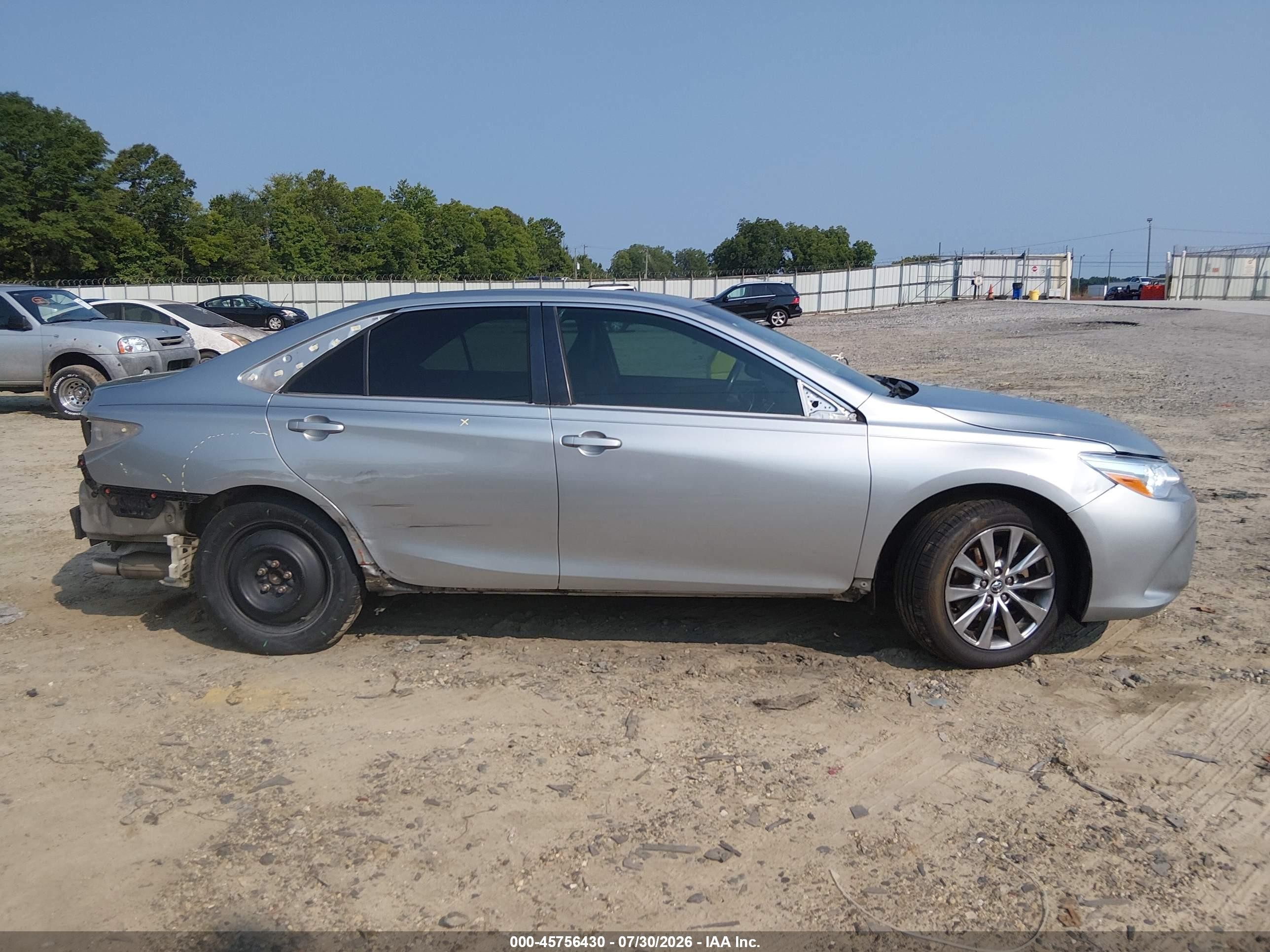 2015 Toyota Camry Xle Серебряный vin: 4T1BF1FK1FU060114