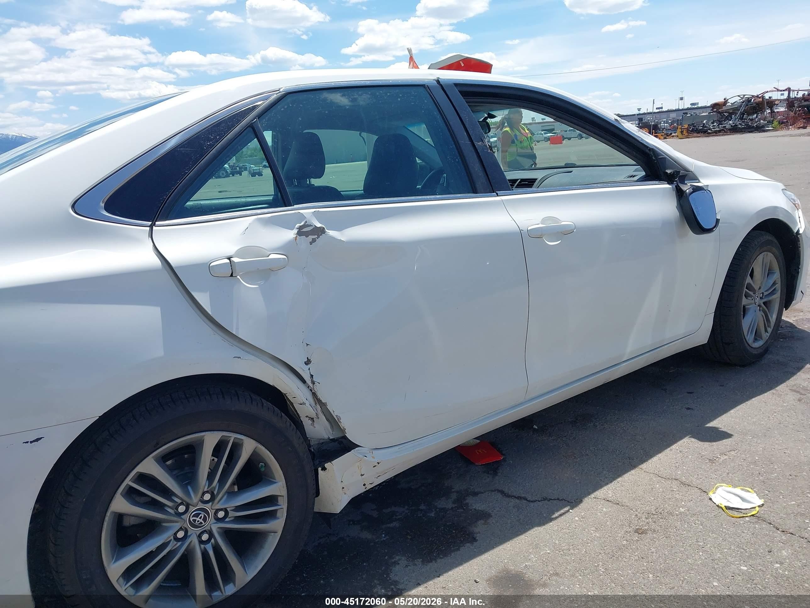 2015 Toyota Camry Se Белый vin: 4T1BF1FK1FU061635