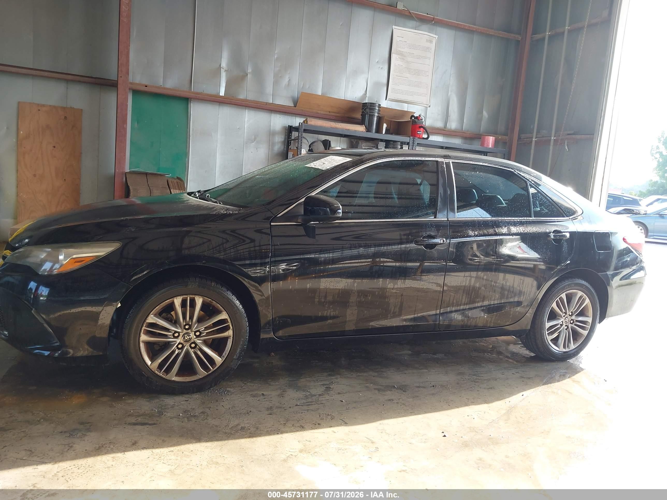 2015 Toyota Camry Se Dark Blue vin: 4T1BF1FK1FU070786
