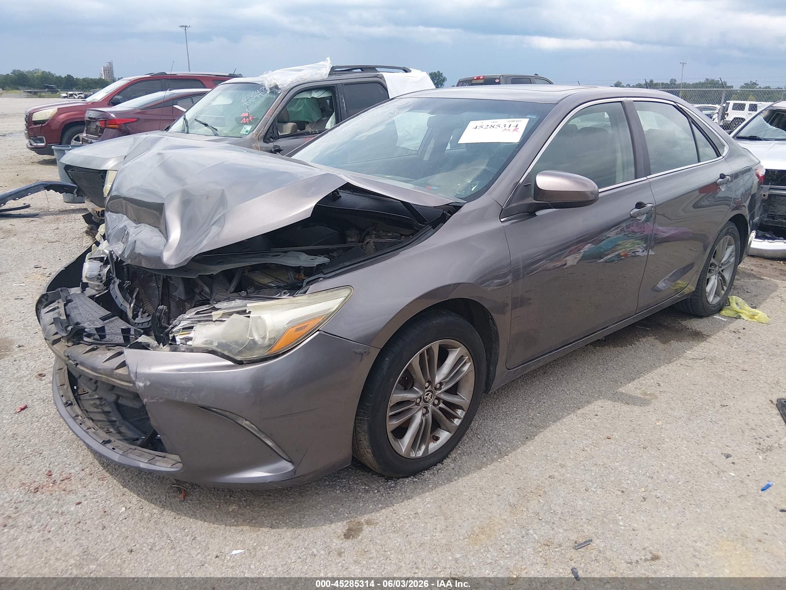 2015 Toyota Camry Se Серый vin: 4T1BF1FK1FU074580