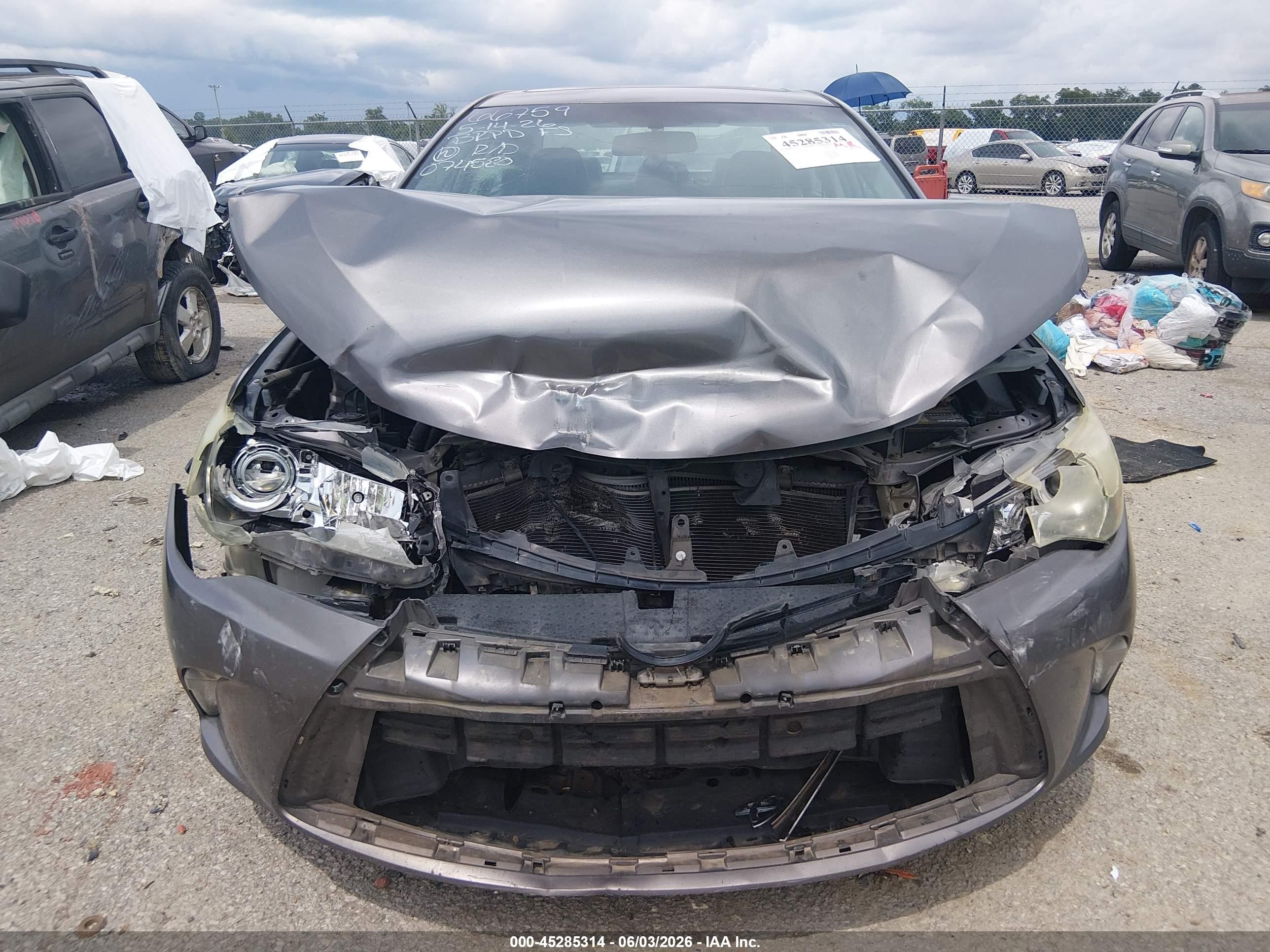 2015 Toyota Camry Se Серый vin: 4T1BF1FK1FU074580