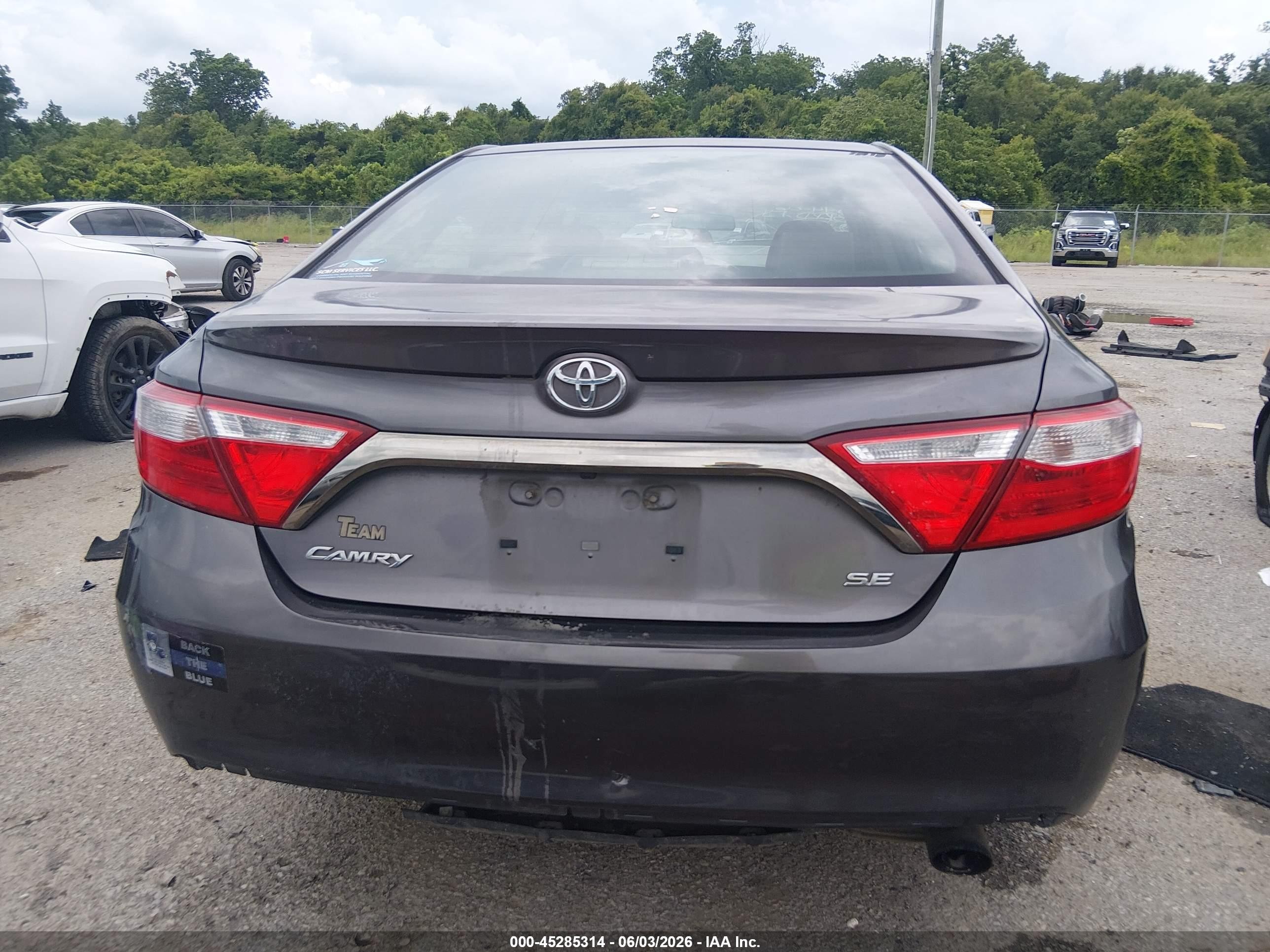 2015 Toyota Camry Se Серый vin: 4T1BF1FK1FU074580