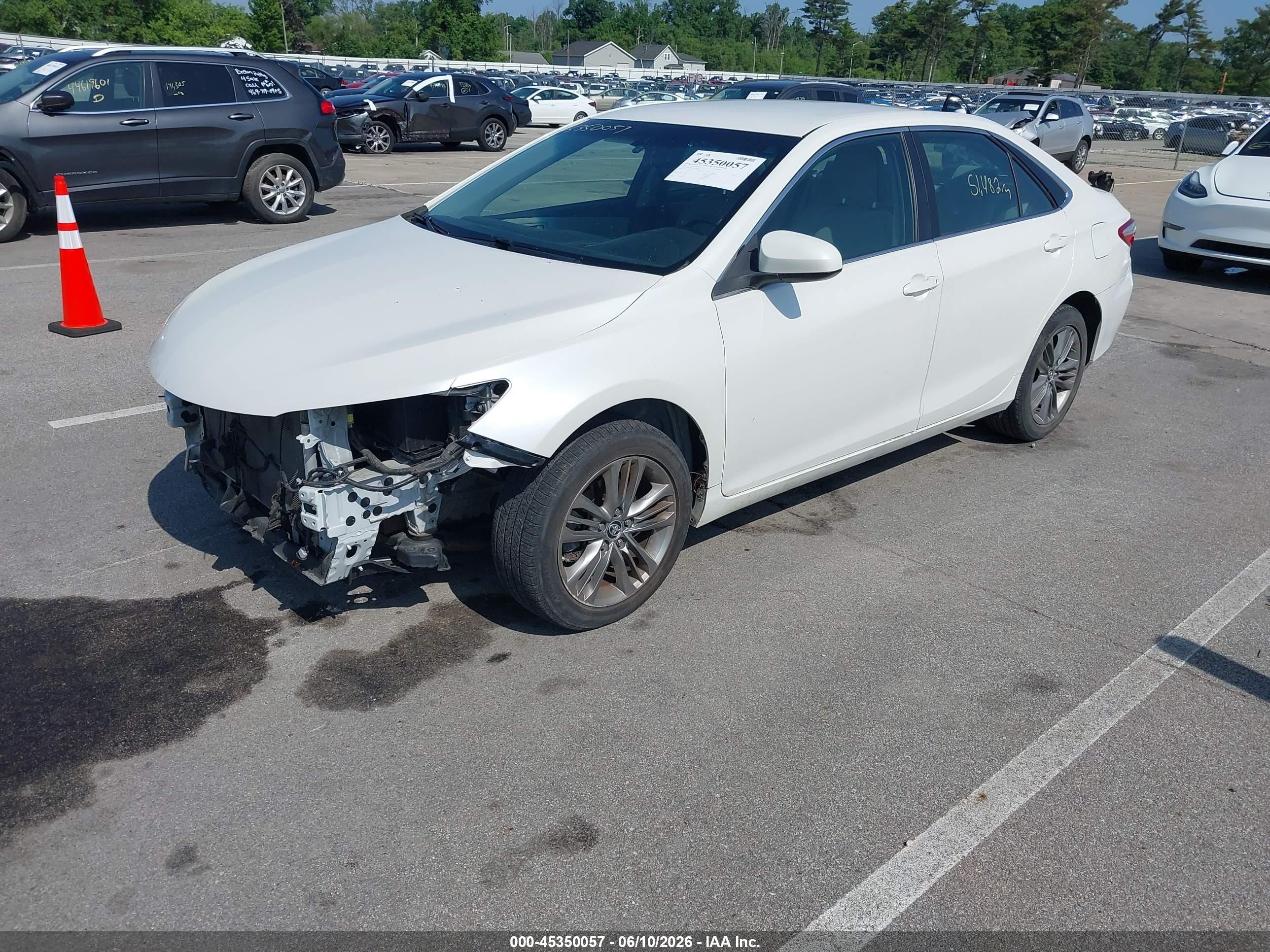 2015 Toyota Camry Se White vin: 4T1BF1FK1FU075650