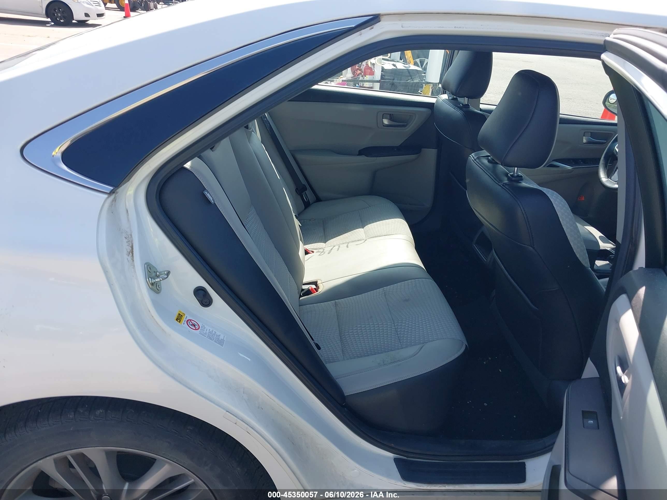 2015 Toyota Camry Se White vin: 4T1BF1FK1FU075650