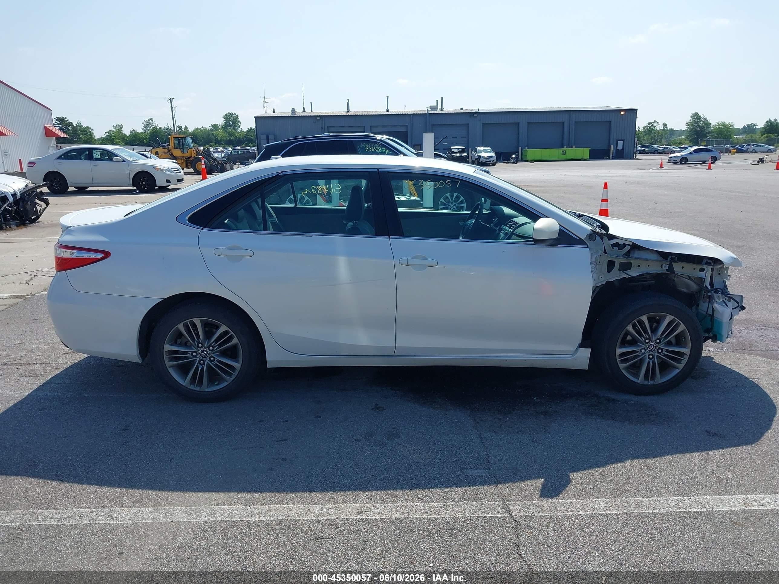 2015 Toyota Camry Se White vin: 4T1BF1FK1FU075650