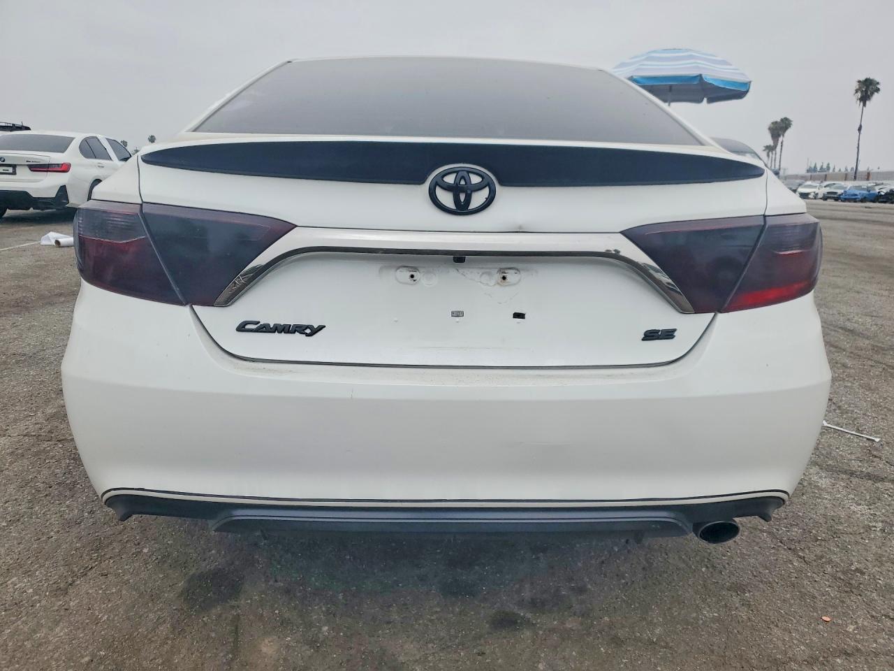 2015 Toyota Camry Se White vin: 4T1BF1FK1FU084834