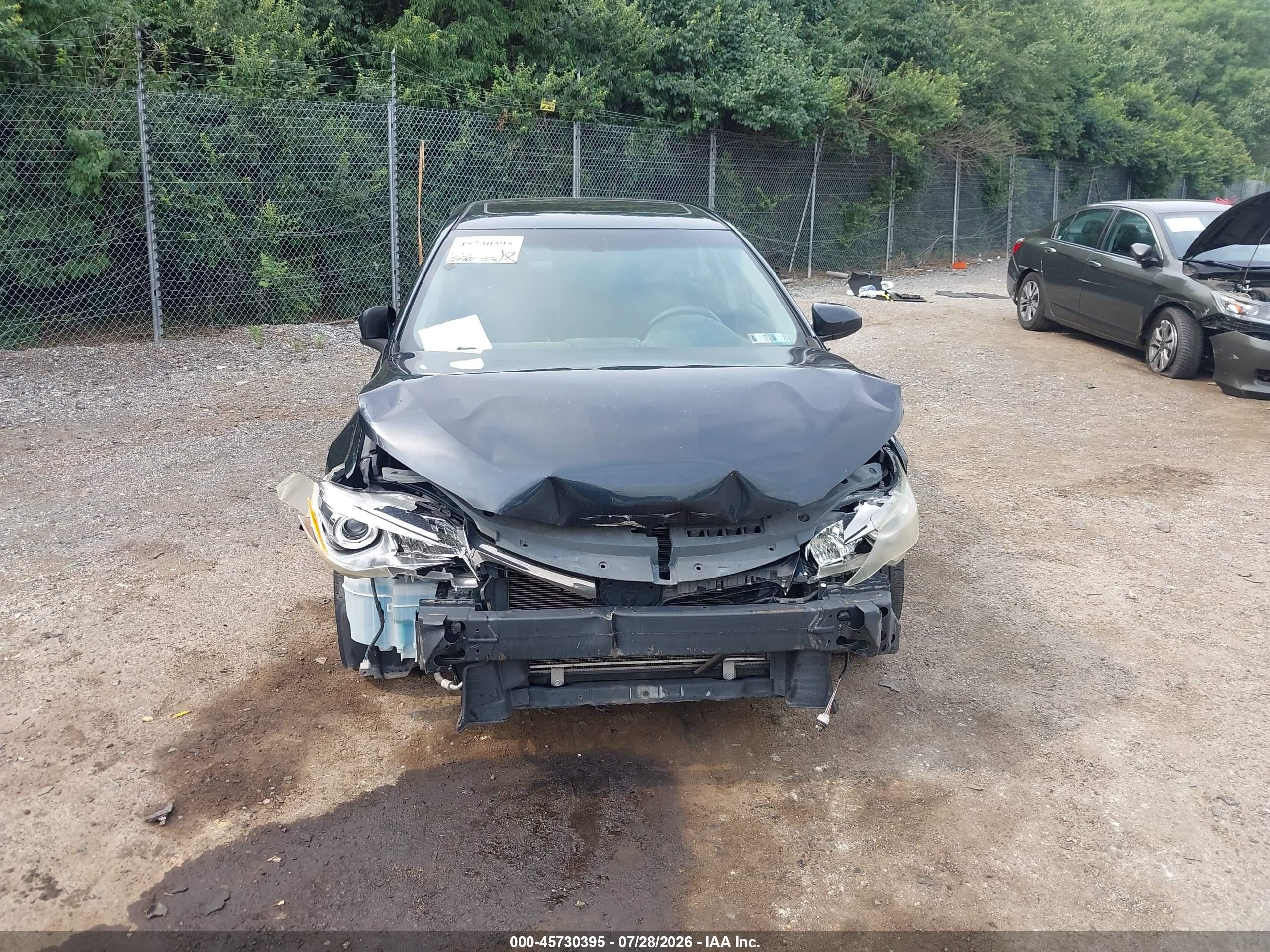 2015 Toyota Camry Se Navy vin: 4T1BF1FK1FU084915