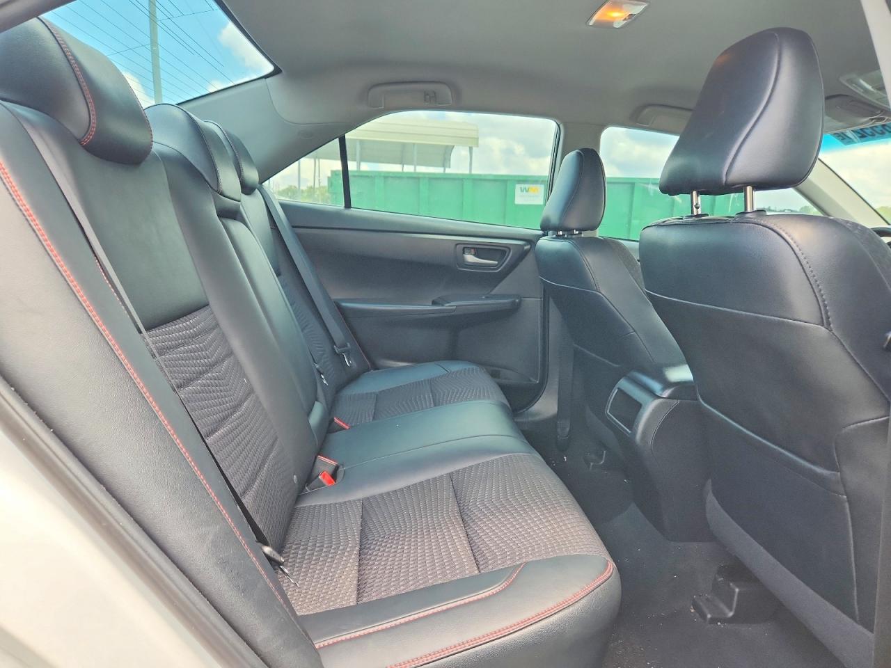 2015 Toyota Camry Se White vin: 4T1BF1FK1FU093355