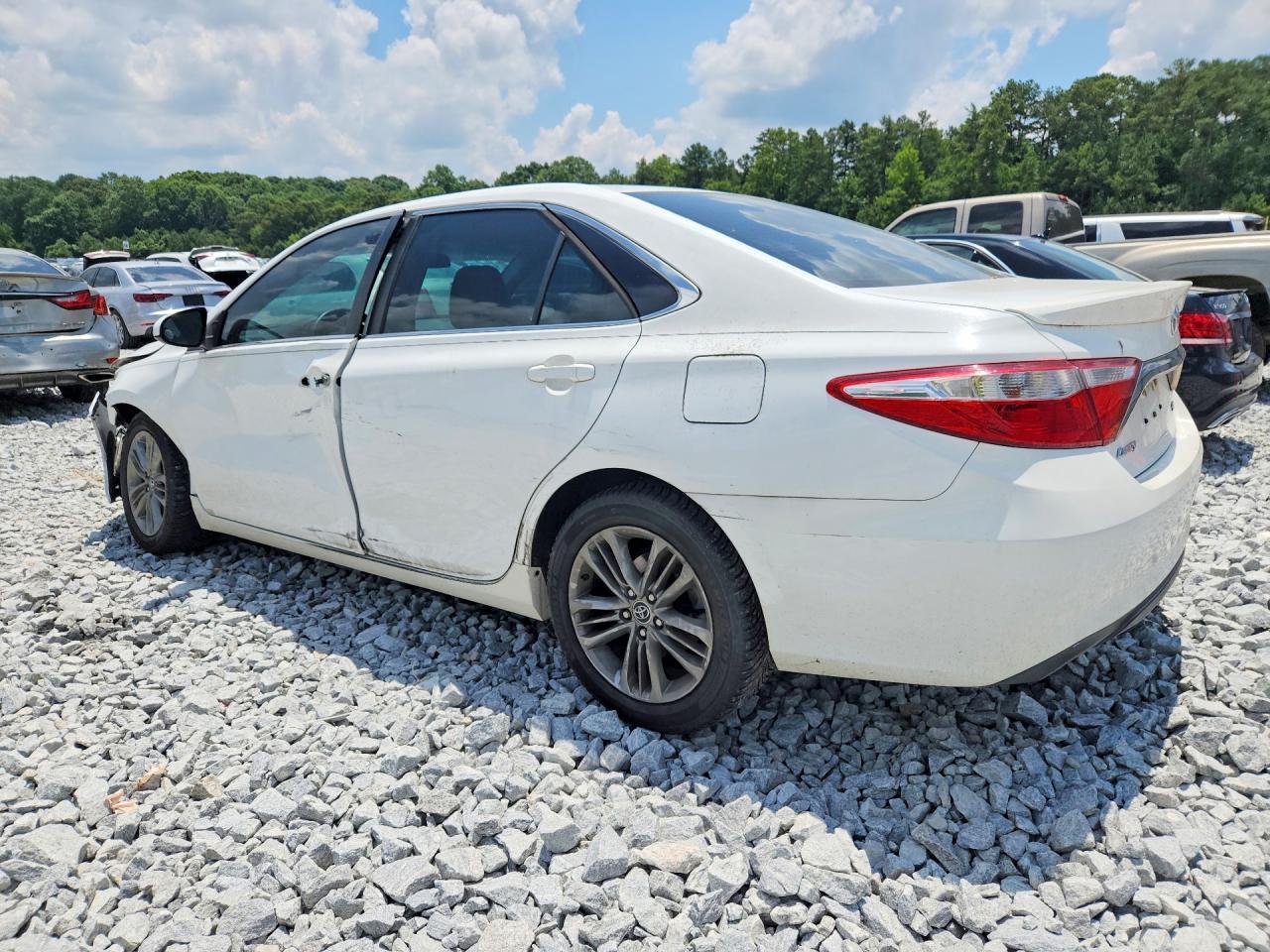 2015 Toyota Camry Se White vin: 4T1BF1FK1FU093355
