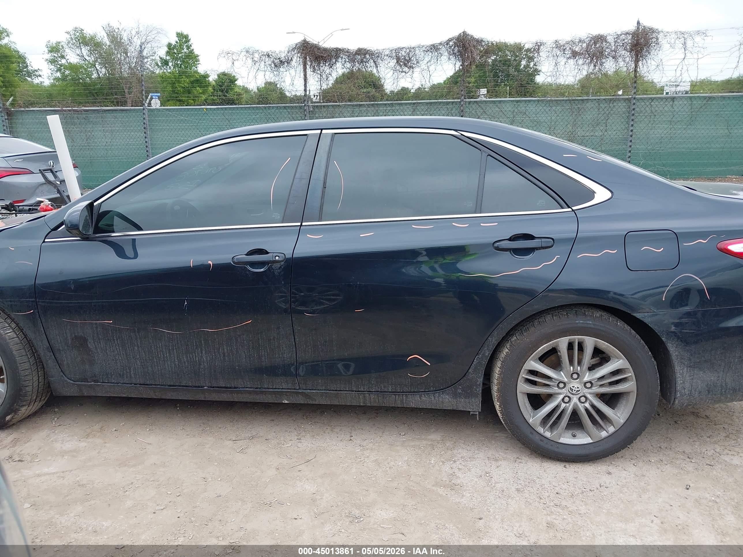 2015 Toyota Camry Se Черный vin: 4T1BF1FK1FU096708