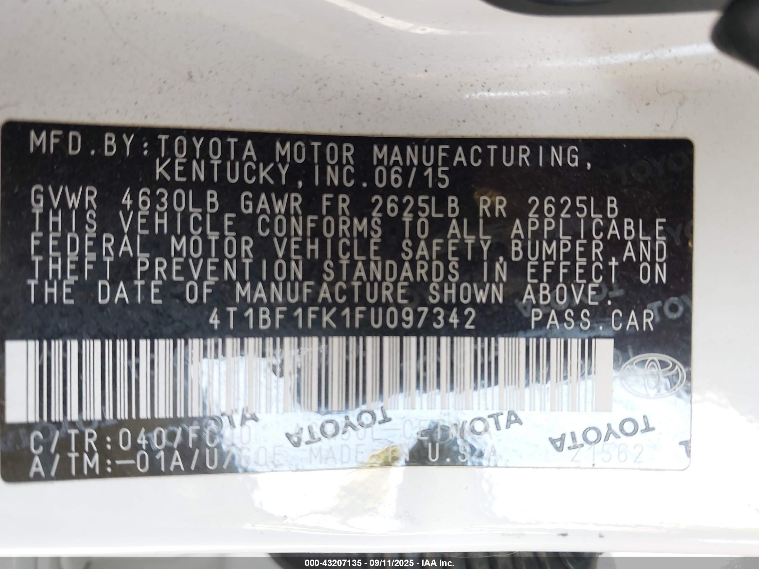 2015 Toyota Camry Le White vin: 4T1BF1FK1FU097342