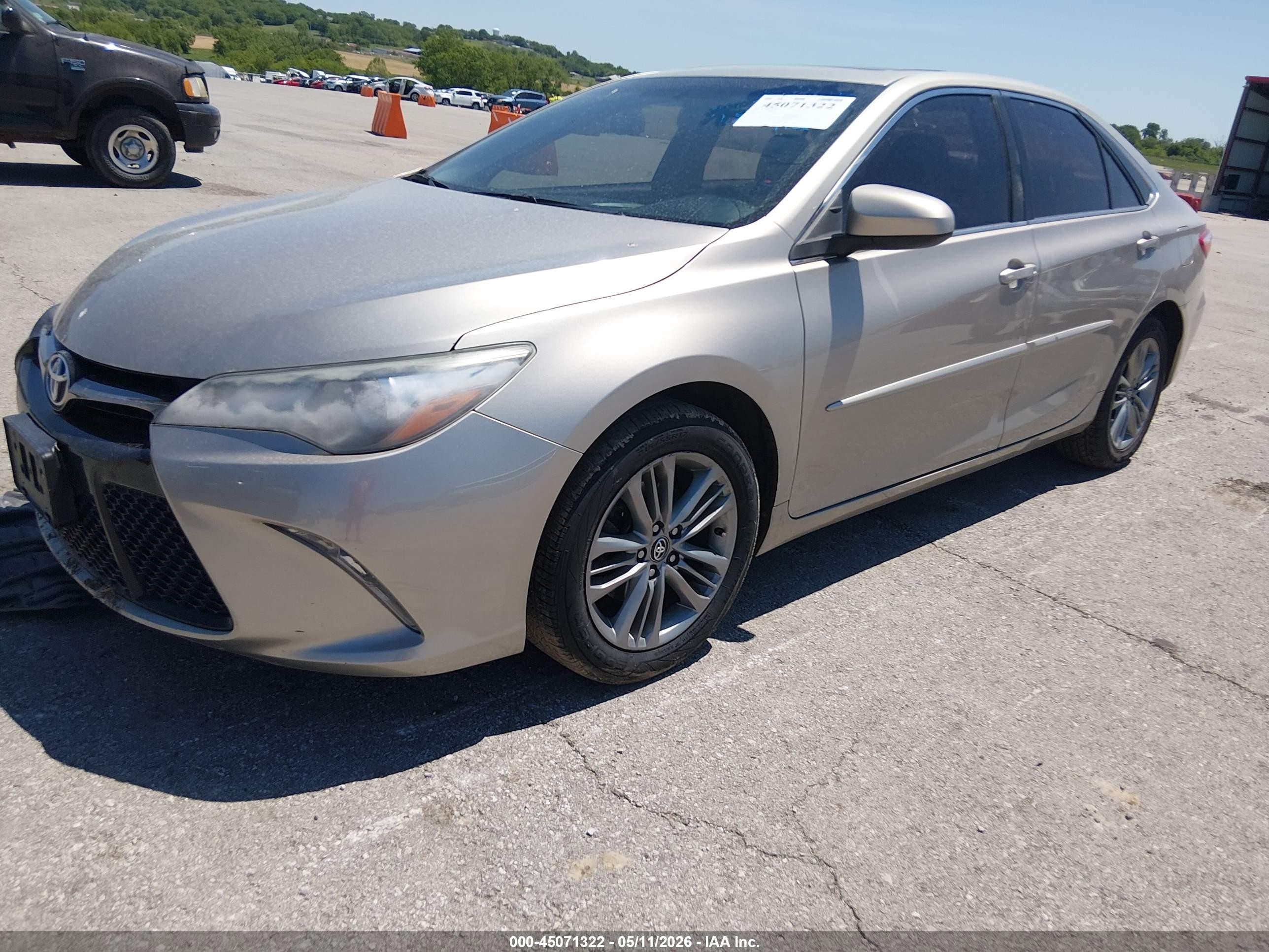 2015 Toyota Camry Se Champagne vin: 4T1BF1FK1FU098099