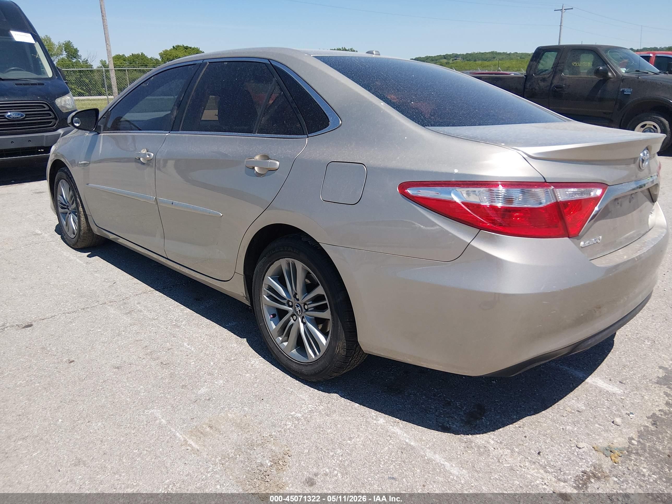 2015 Toyota Camry Se Champagne vin: 4T1BF1FK1FU098099