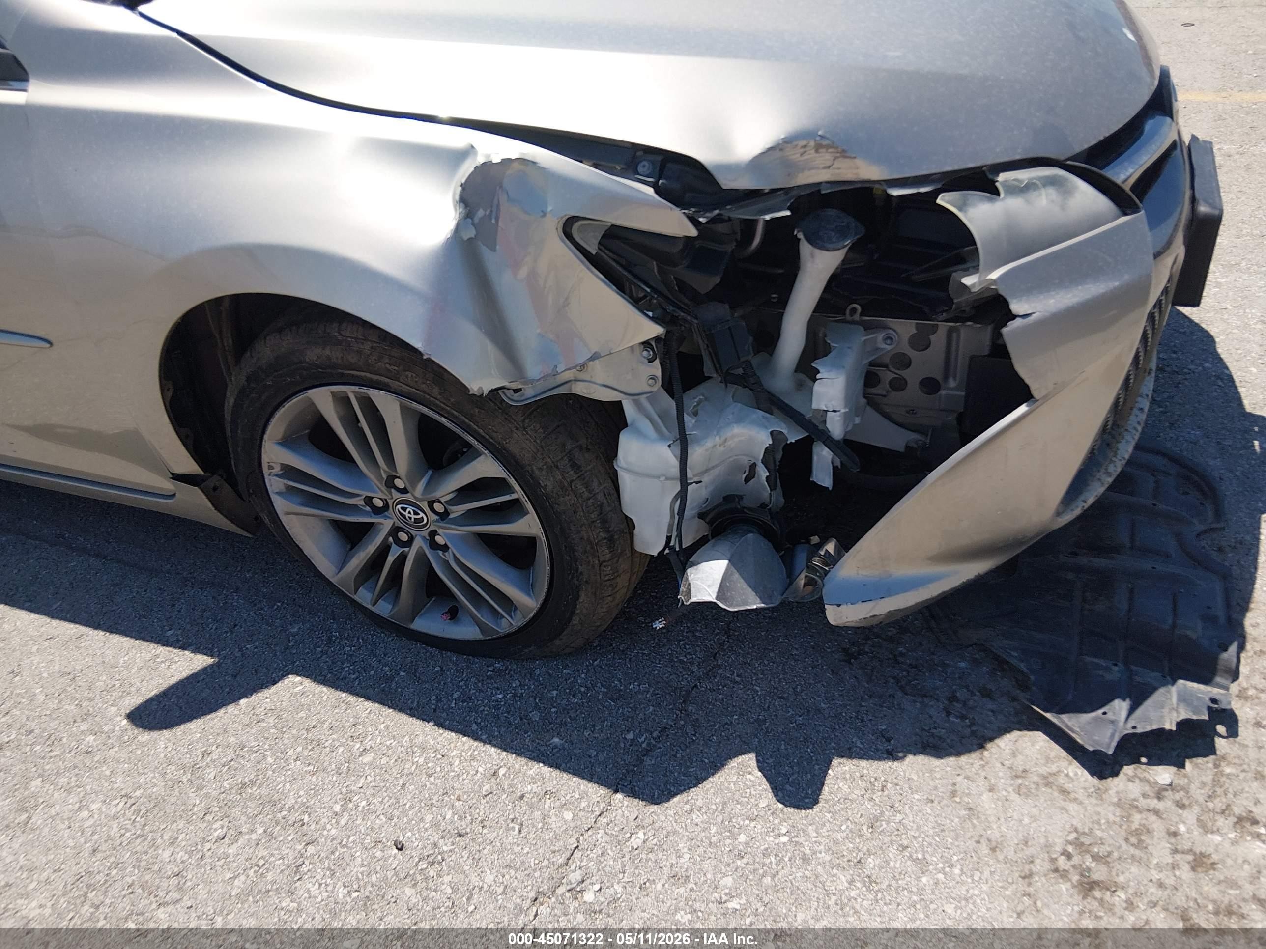 2015 Toyota Camry Se Champagne vin: 4T1BF1FK1FU098099