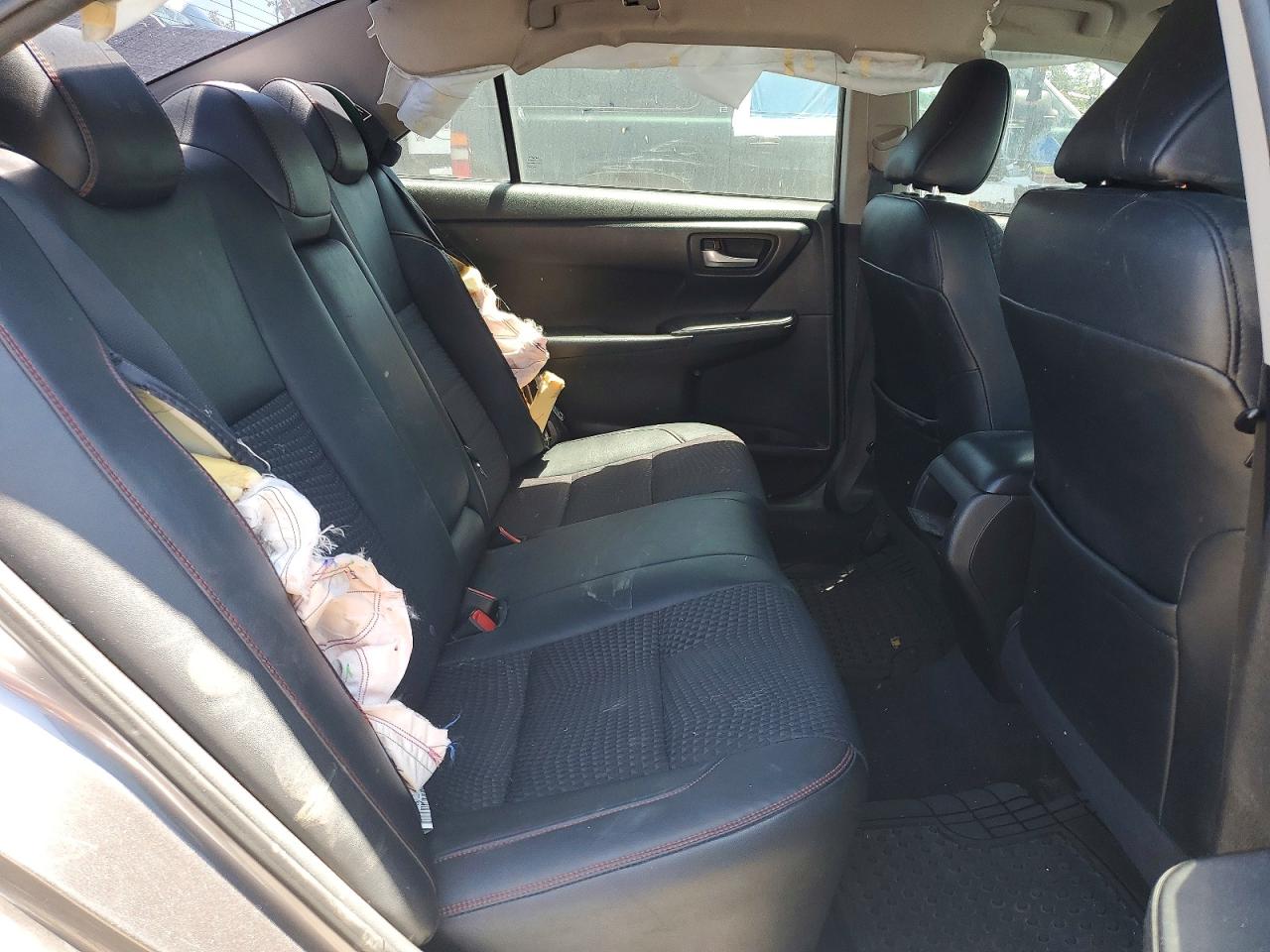 2015 Toyota Camry Se Серый vin: 4T1BF1FK1FU105214