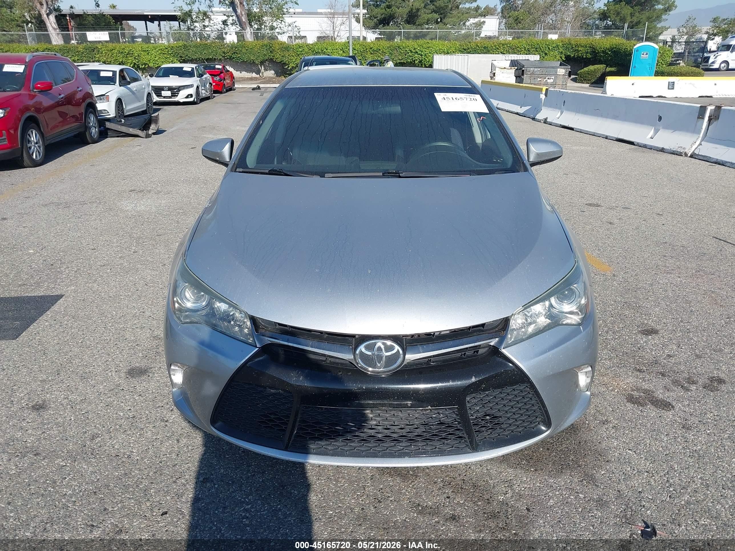 2015 Toyota Camry Se Silver vin: 4T1BF1FK1FU477751