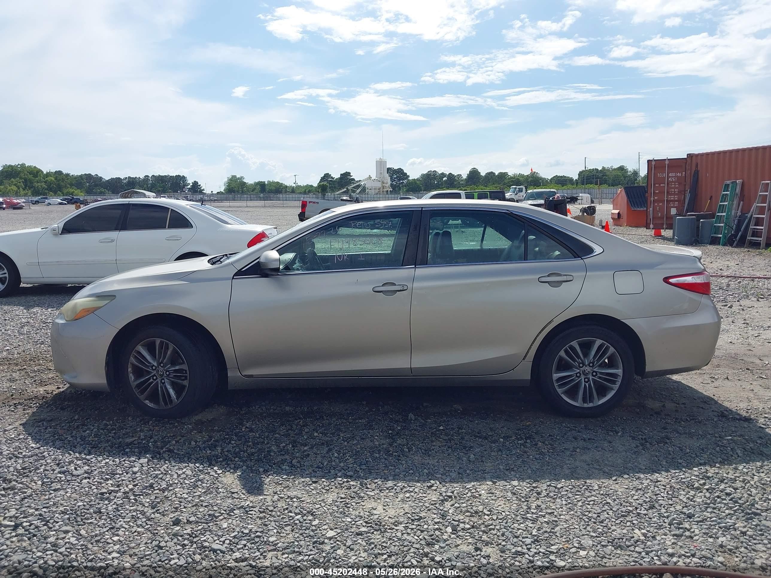 2015 Toyota Camry Se Champagne vin: 4T1BF1FK1FU485008