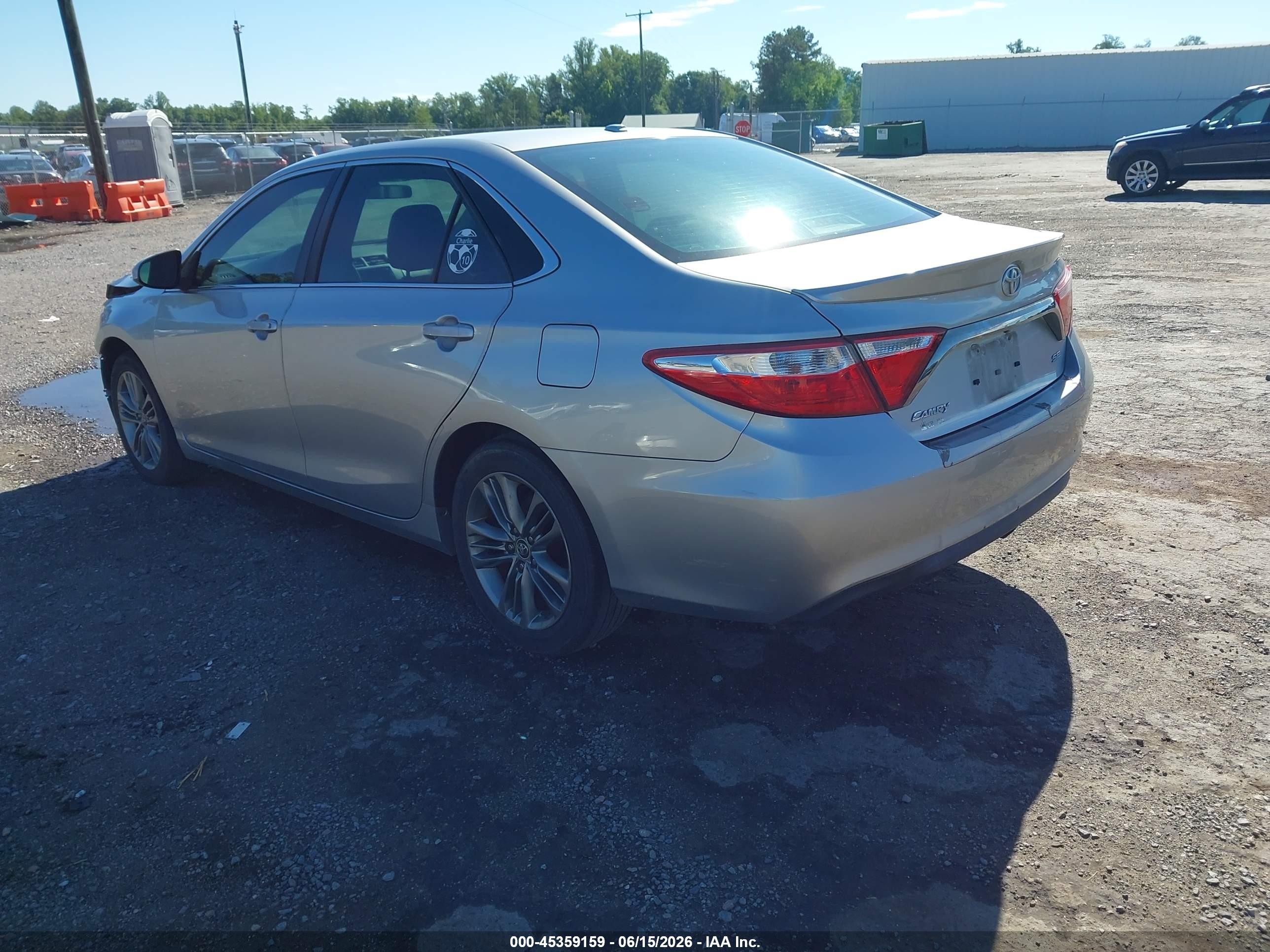2015 Toyota Camry Se Silver vin: 4T1BF1FK1FU485154