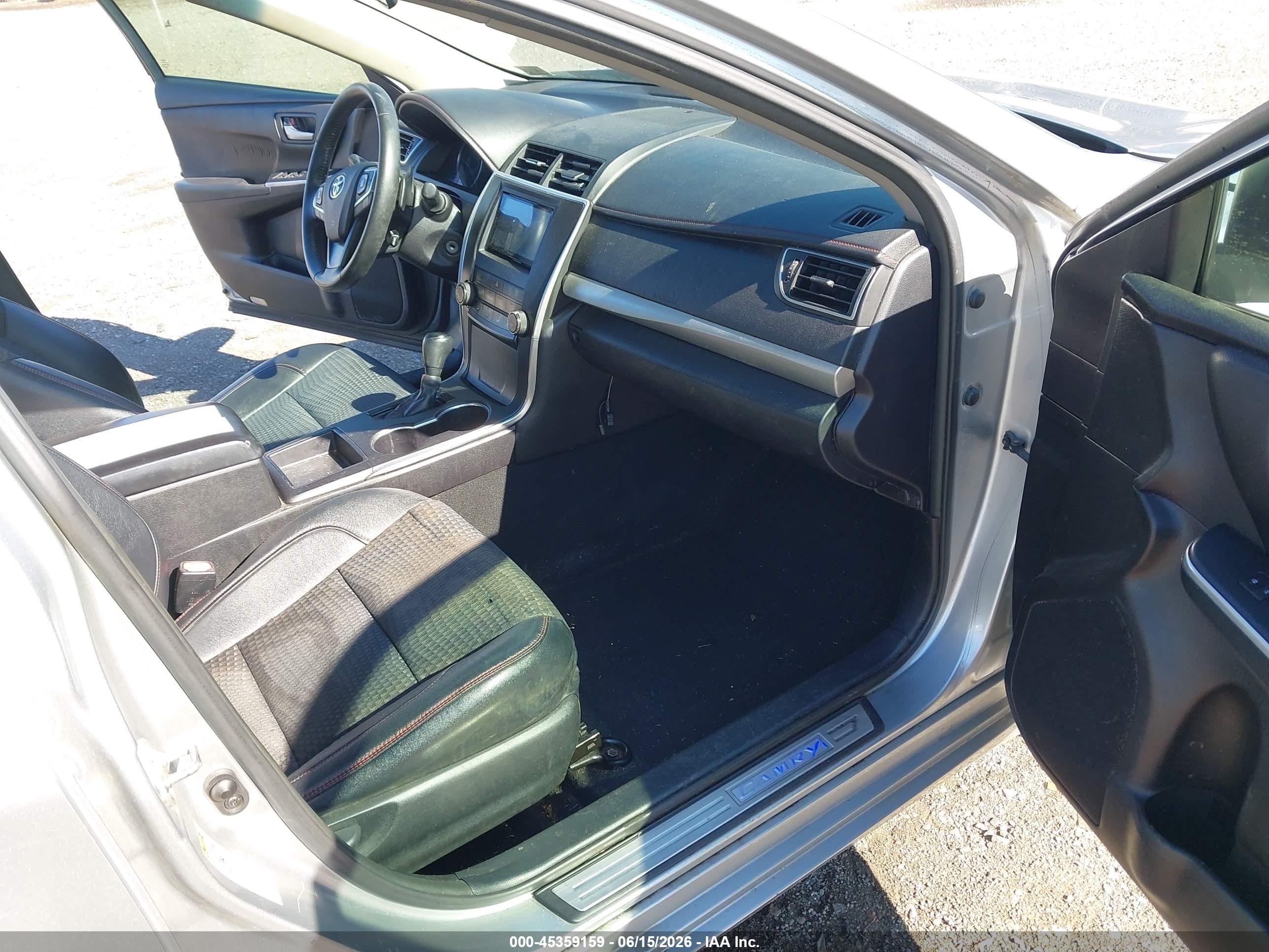 2015 Toyota Camry Se Silver vin: 4T1BF1FK1FU485154