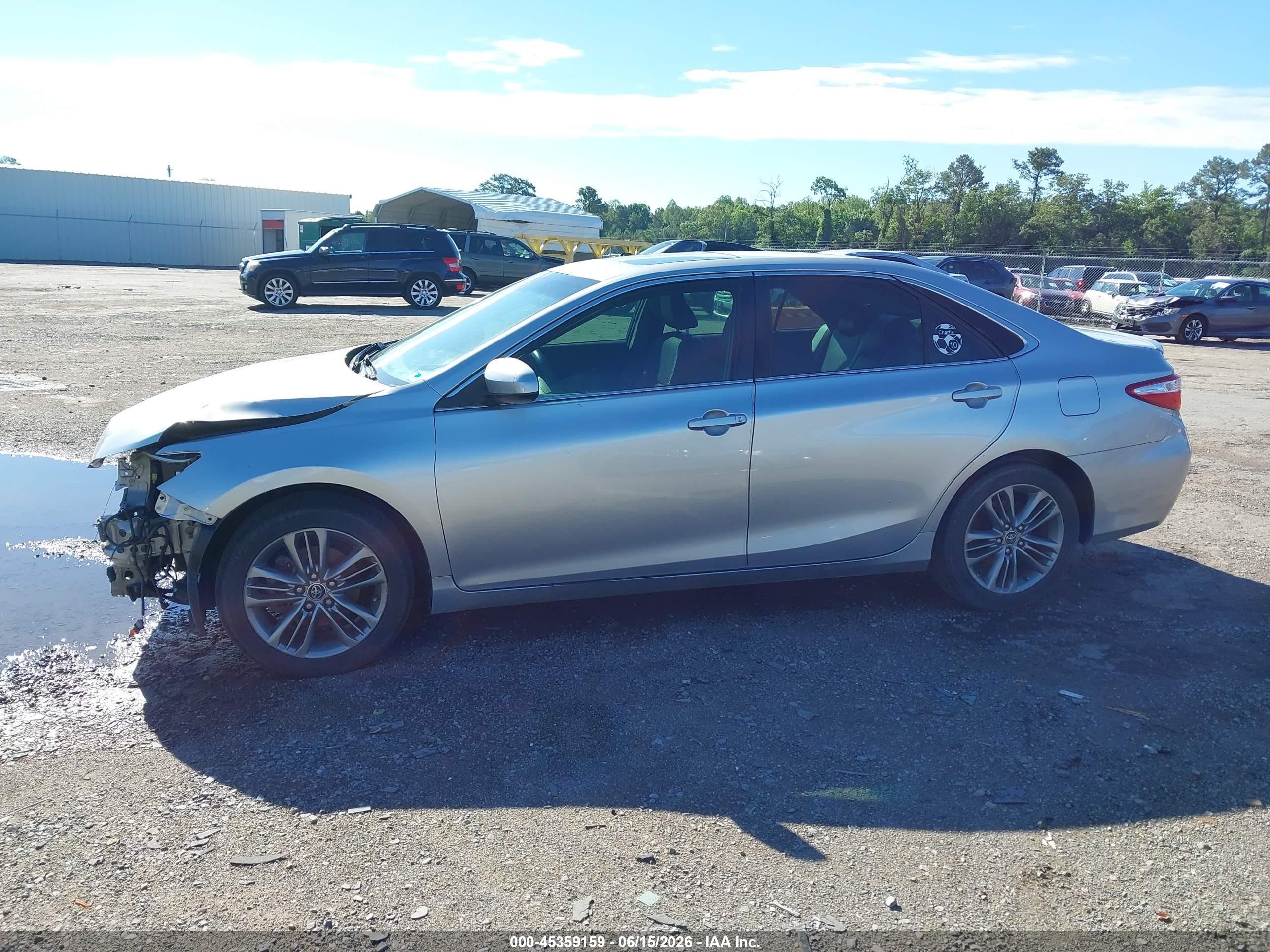 2015 Toyota Camry Se Silver vin: 4T1BF1FK1FU485154