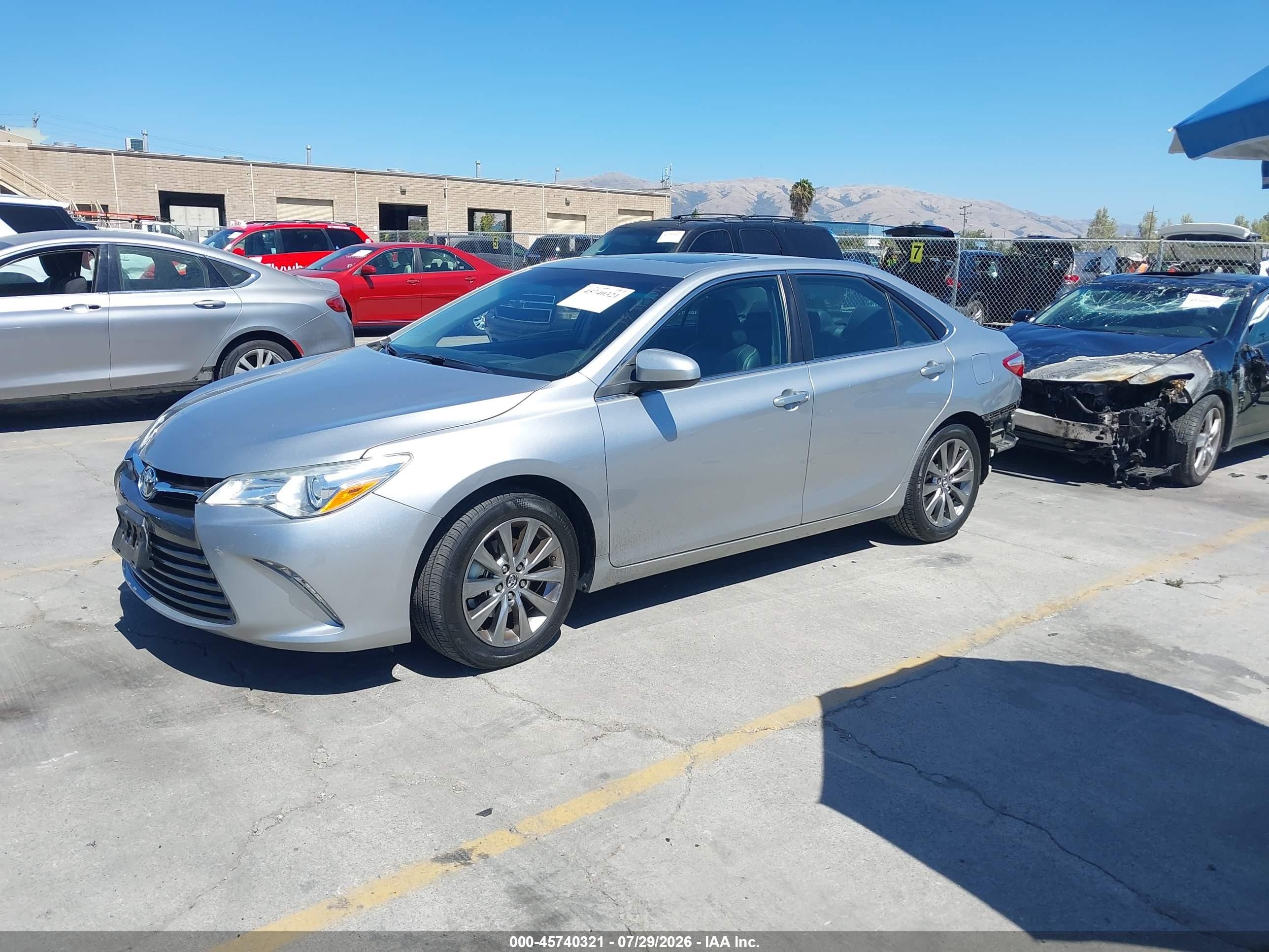 2015 Toyota Camry Xle Gray vin: 4T1BF1FK1FU877440