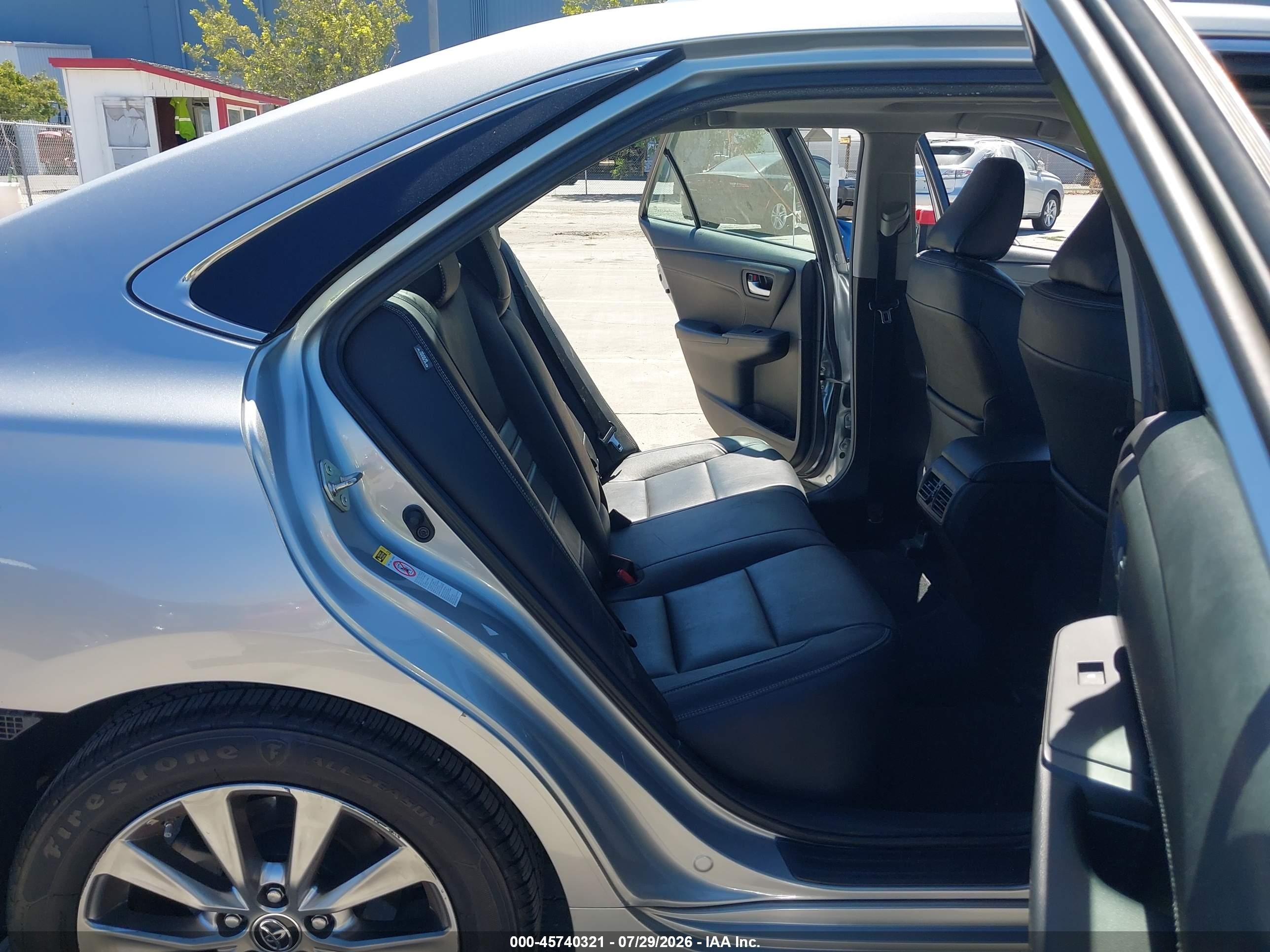 2015 Toyota Camry Xle Gray vin: 4T1BF1FK1FU877440