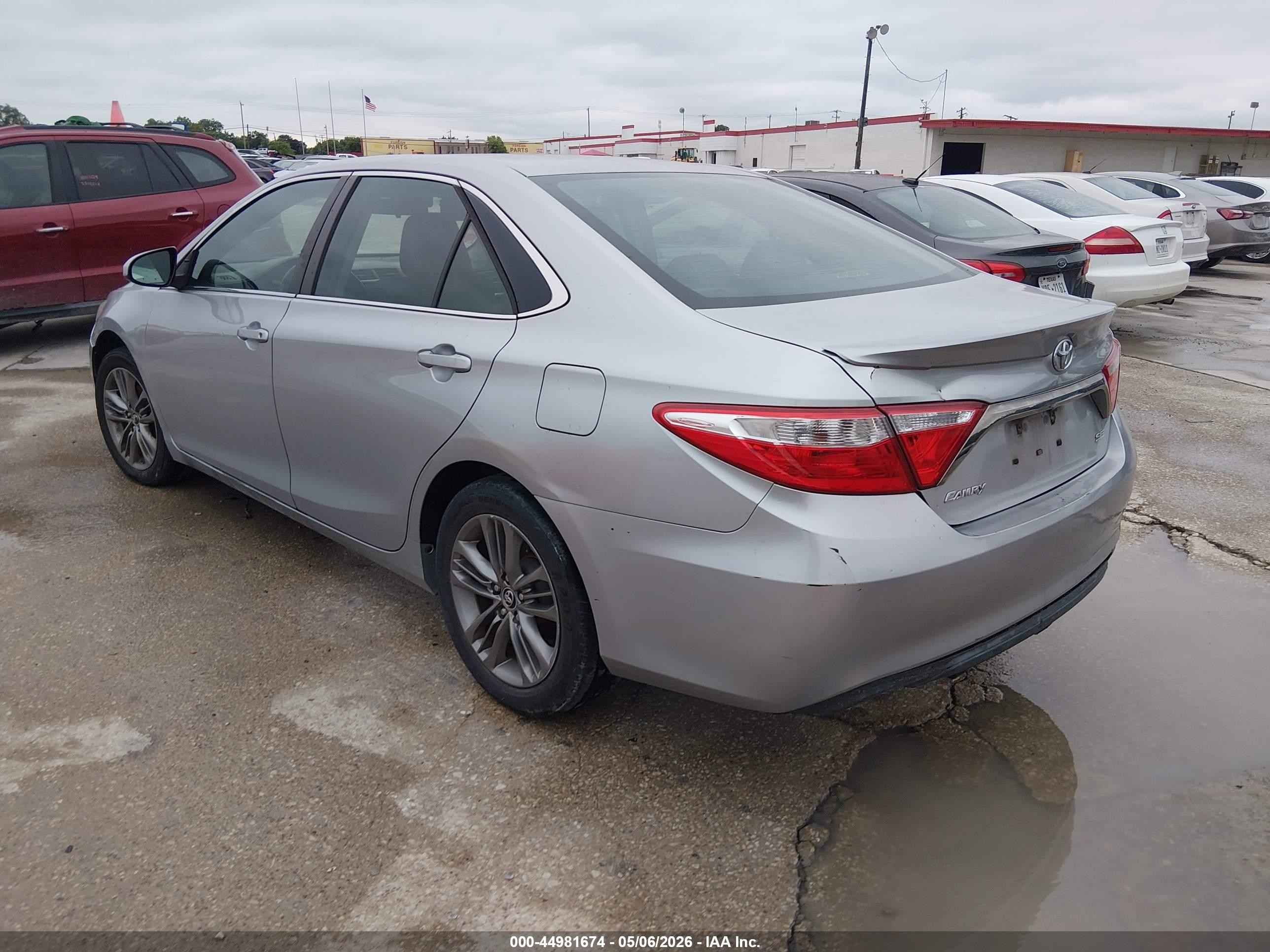 2015 Toyota Camry Se Серебряный vin: 4T1BF1FK1FU882606