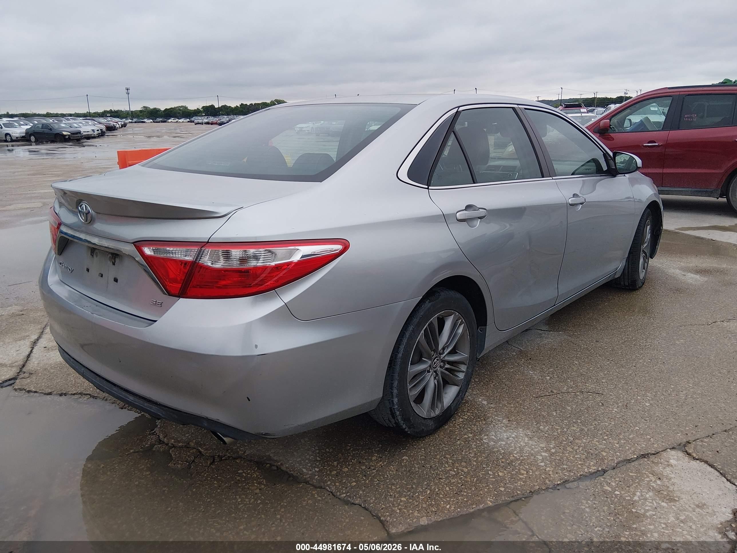 2015 Toyota Camry Se Серебряный vin: 4T1BF1FK1FU882606