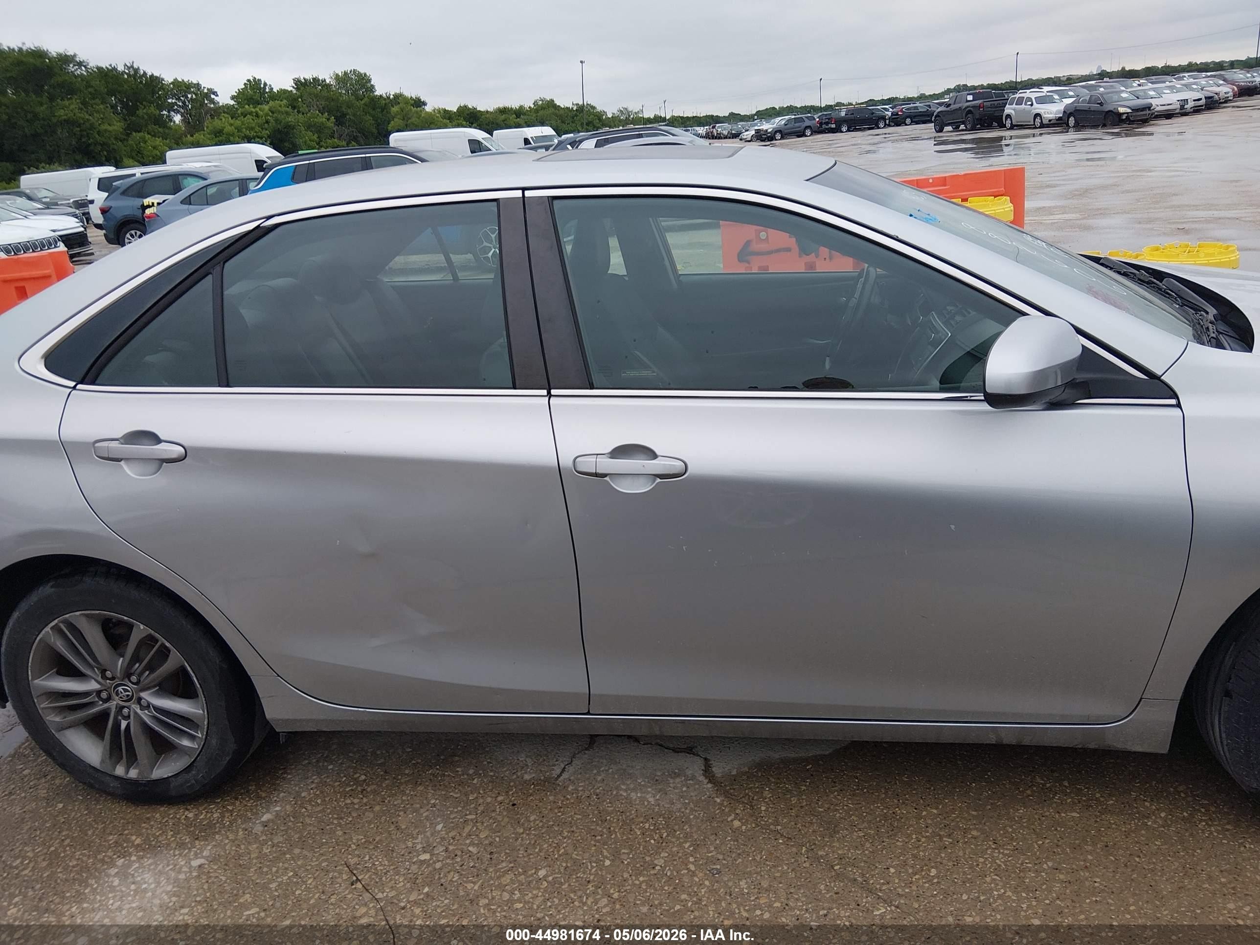 2015 Toyota Camry Se Серебряный vin: 4T1BF1FK1FU882606