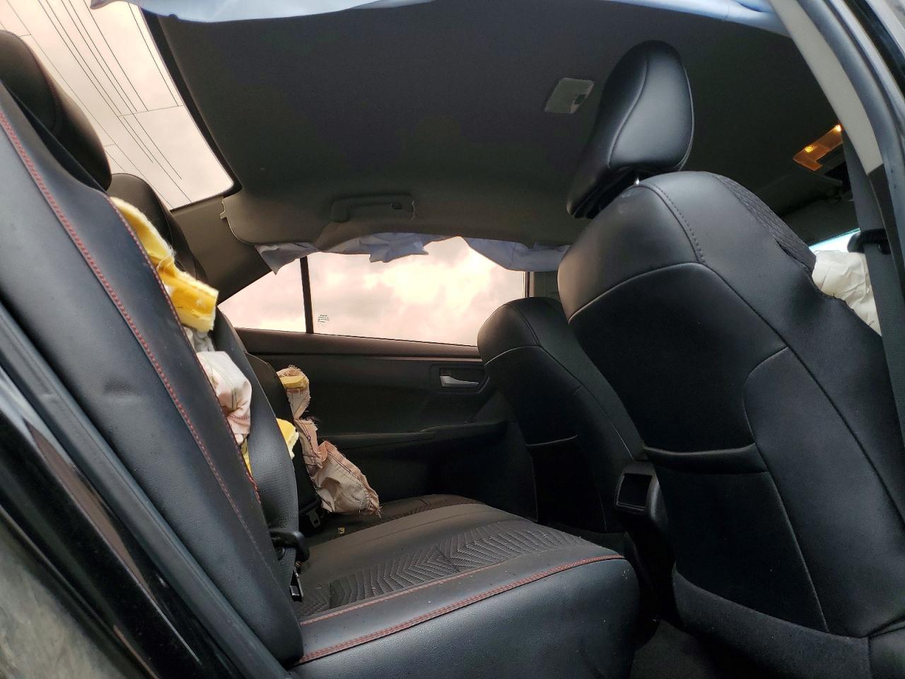 2015 Toyota Camry Le Черный vin: 4T1BF1FK1FU890477