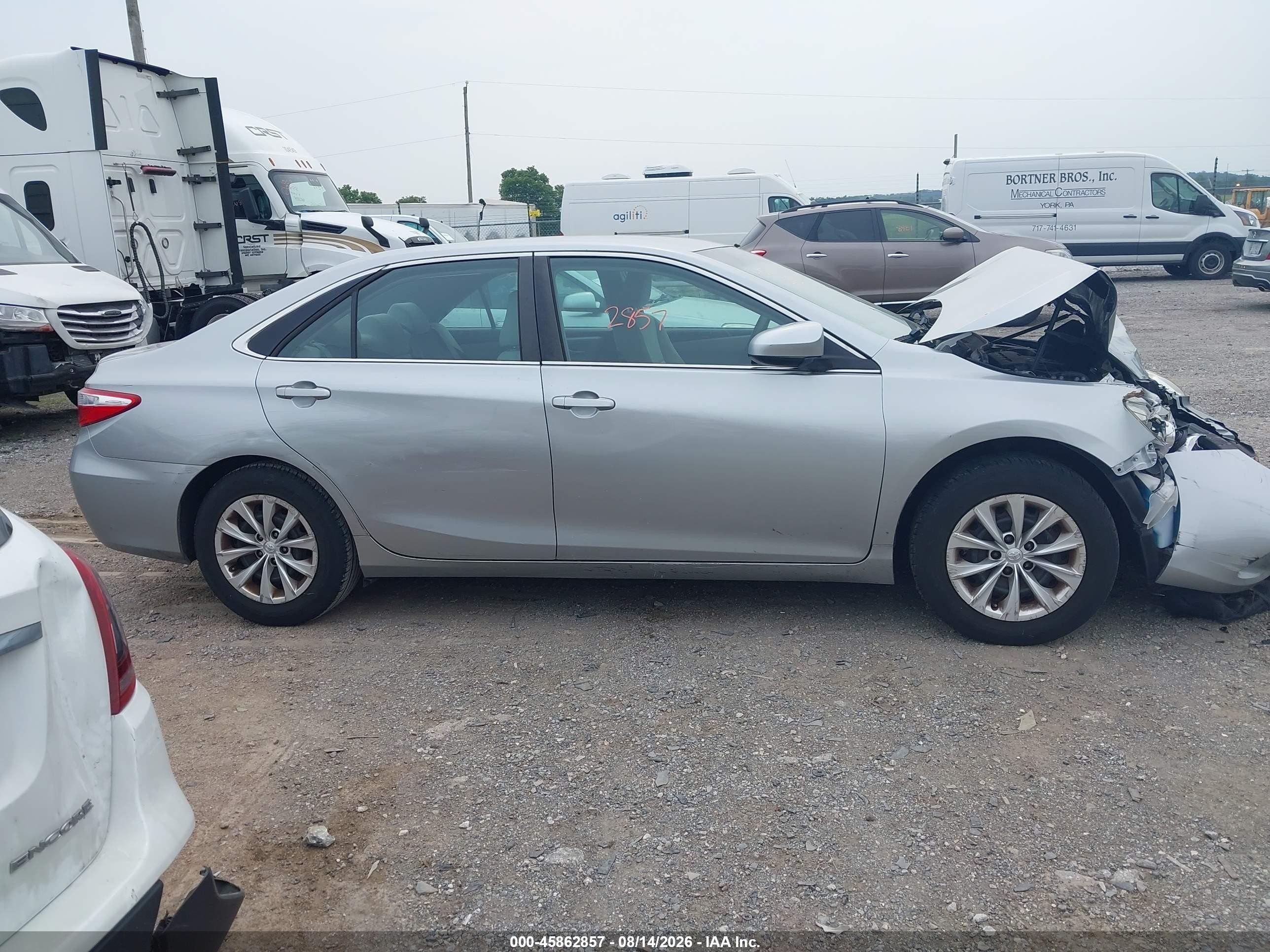 2015 Toyota Camry Le Silver vin: 4T1BF1FK1FU915605